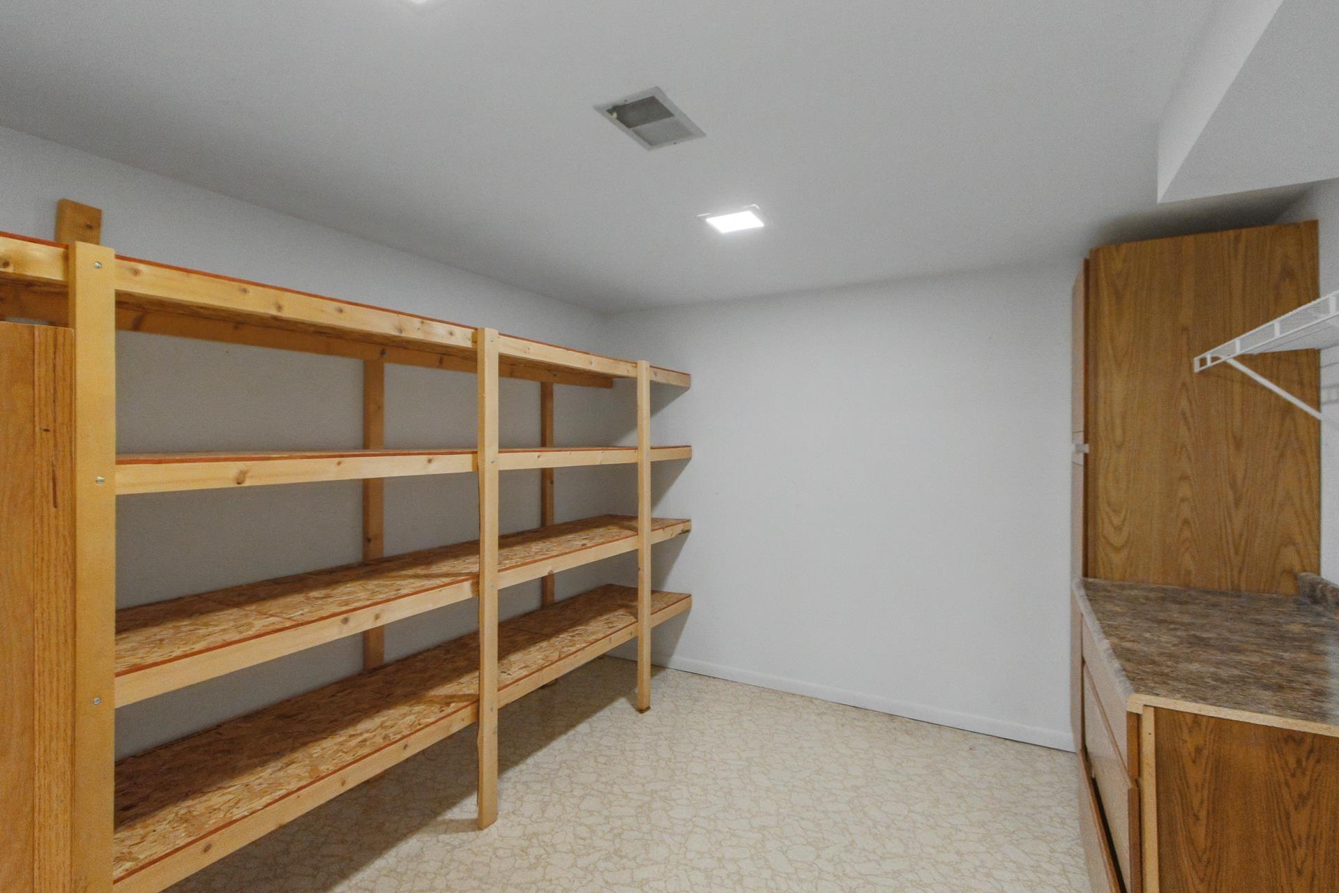 818 Saddle Ridge