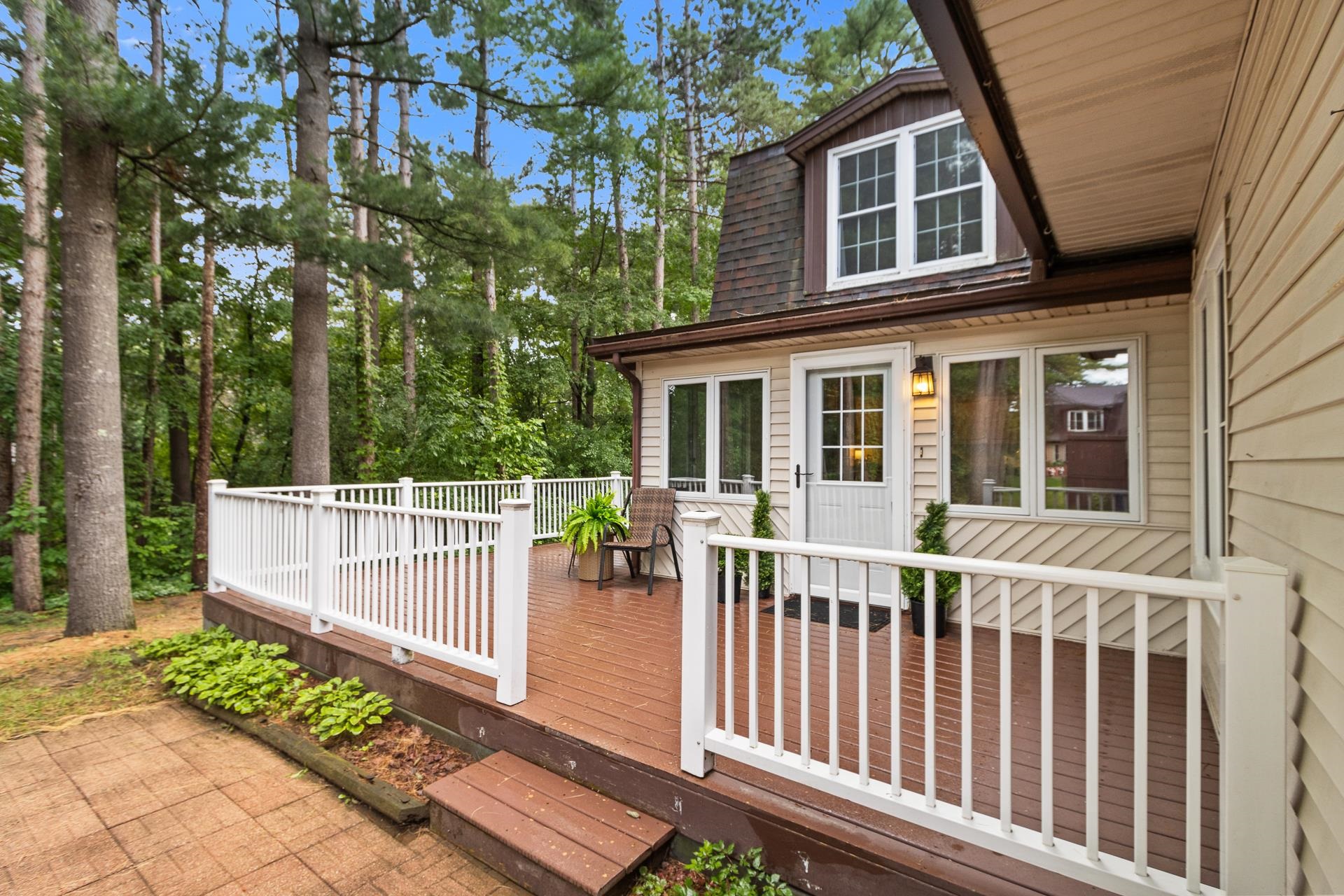 818 Saddle Ridge