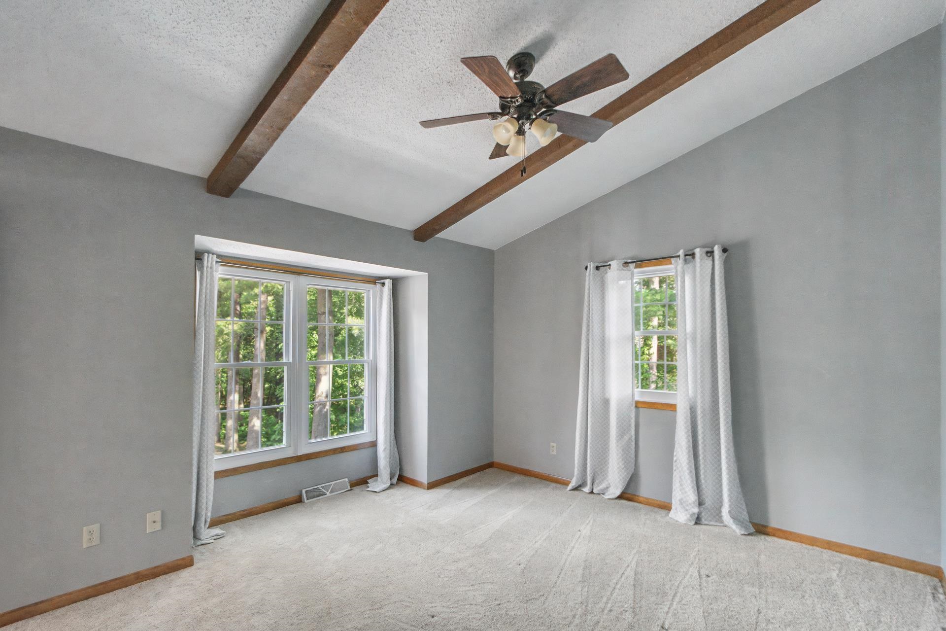 818 Saddle Ridge