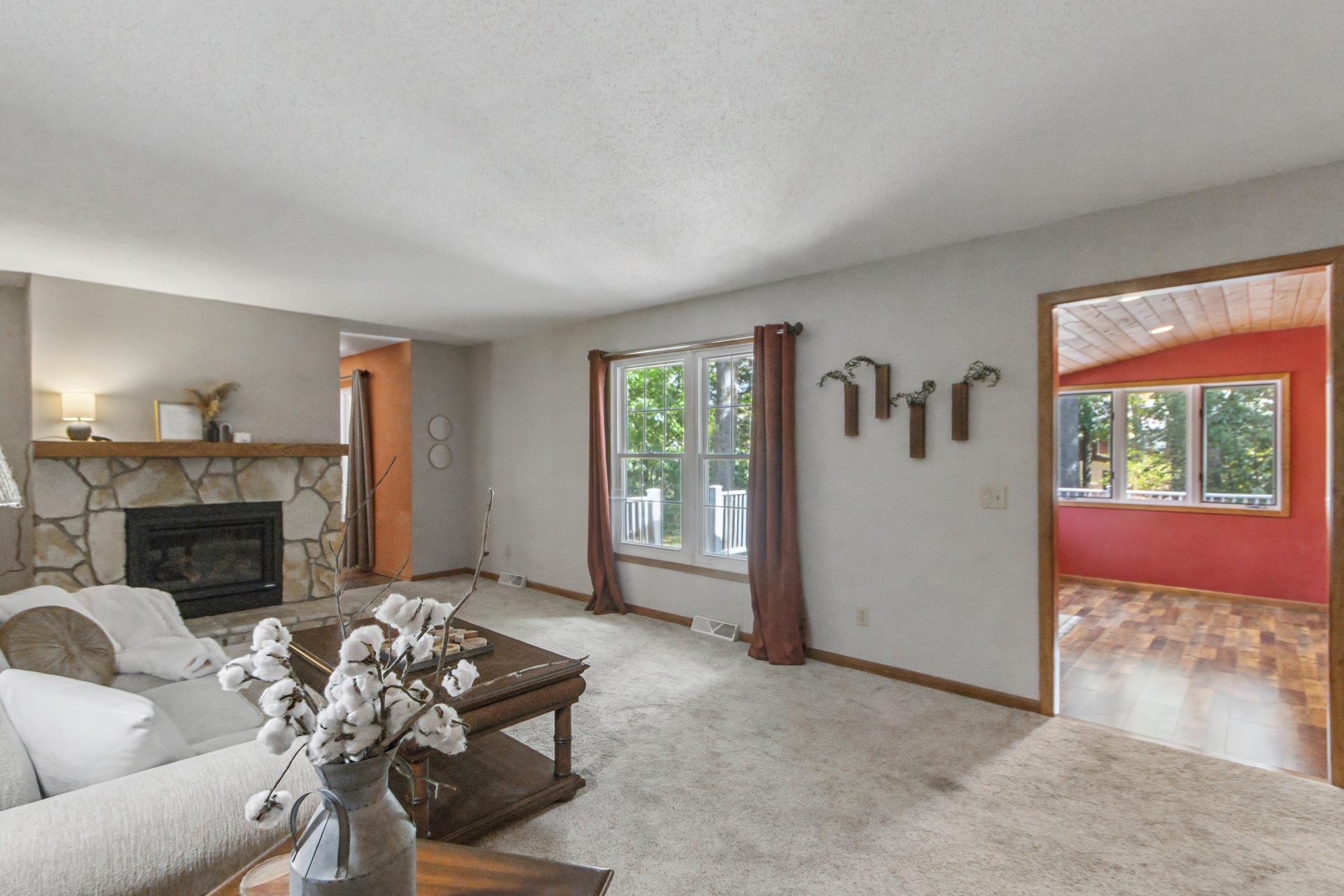 818 Saddle Ridge