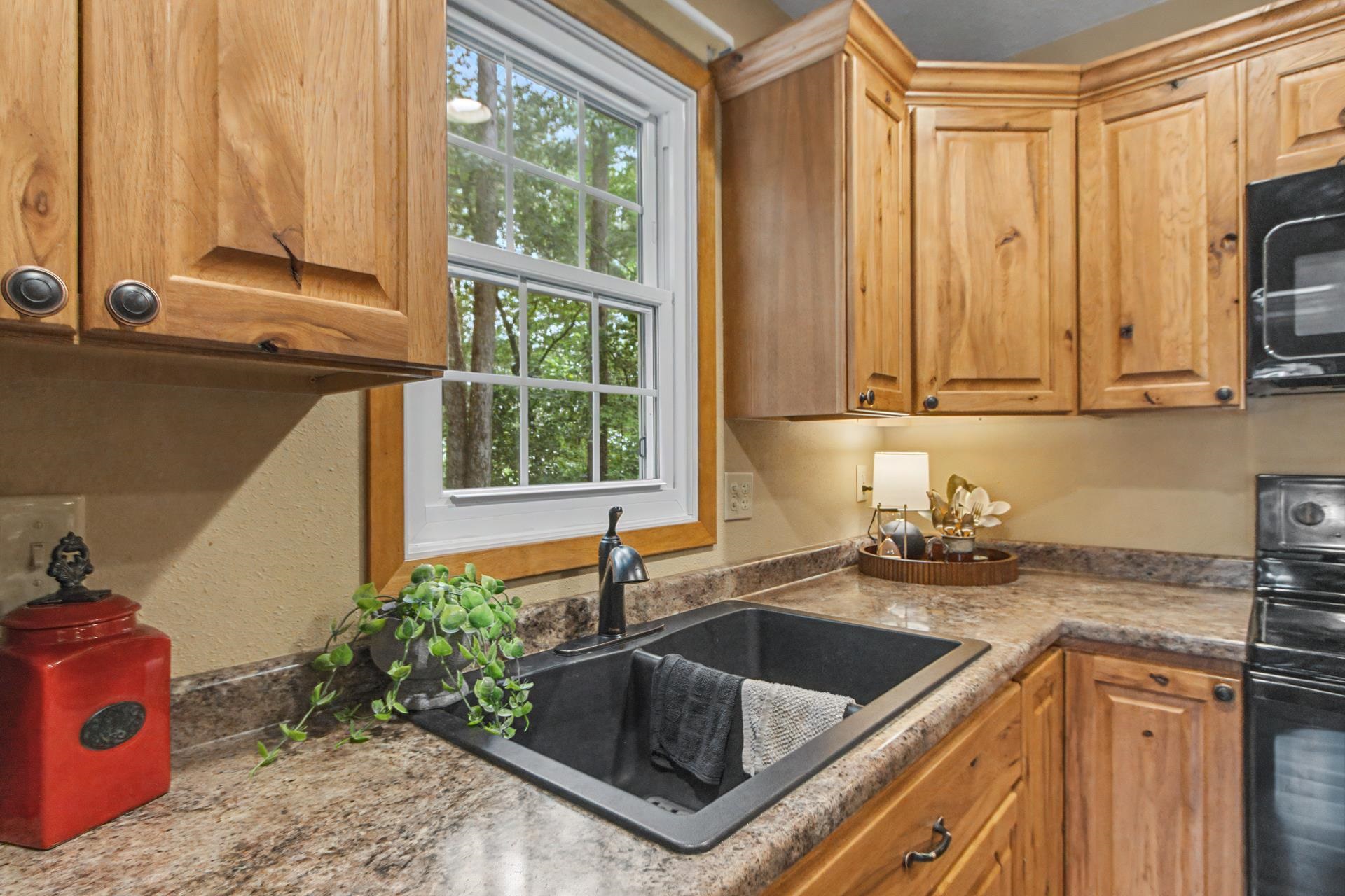 818 Saddle Ridge