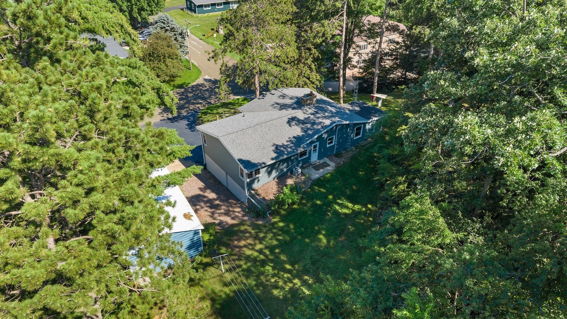 521 Wells Street