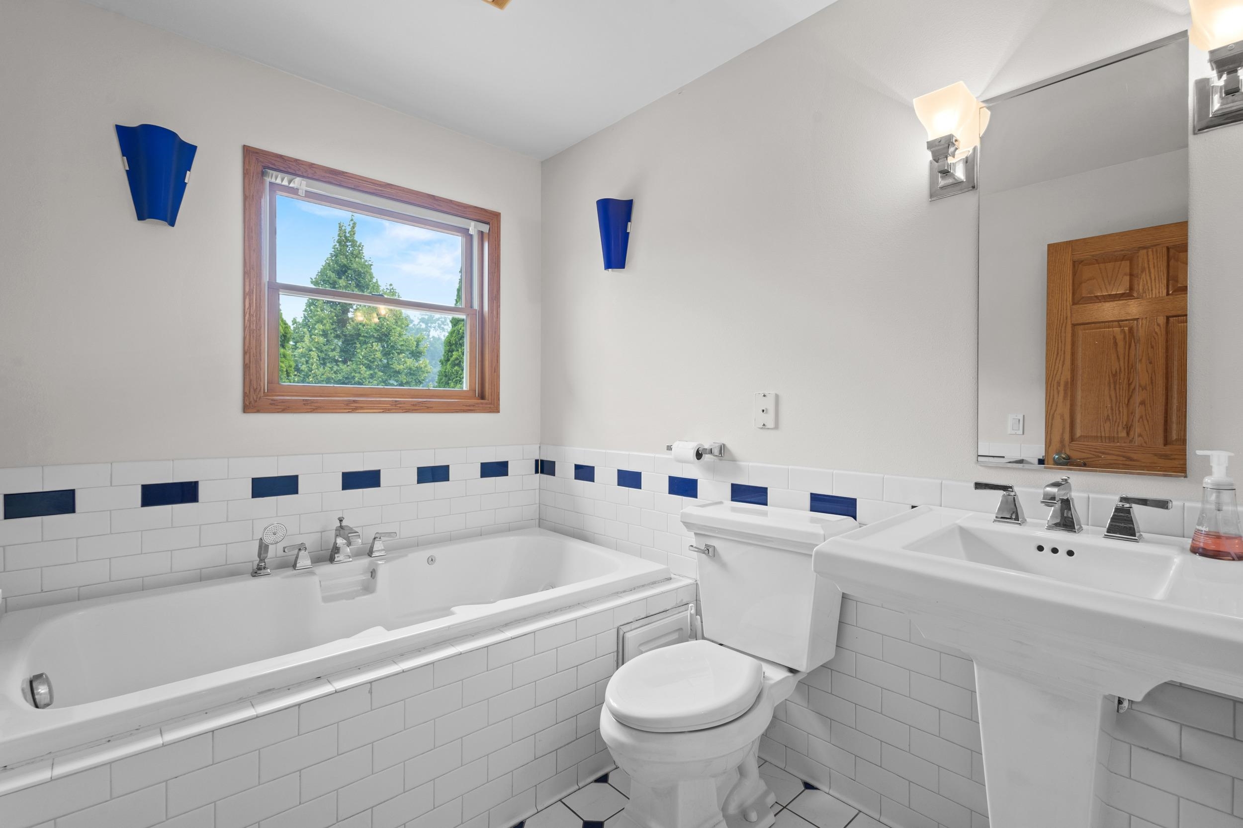 W2712 County Road J