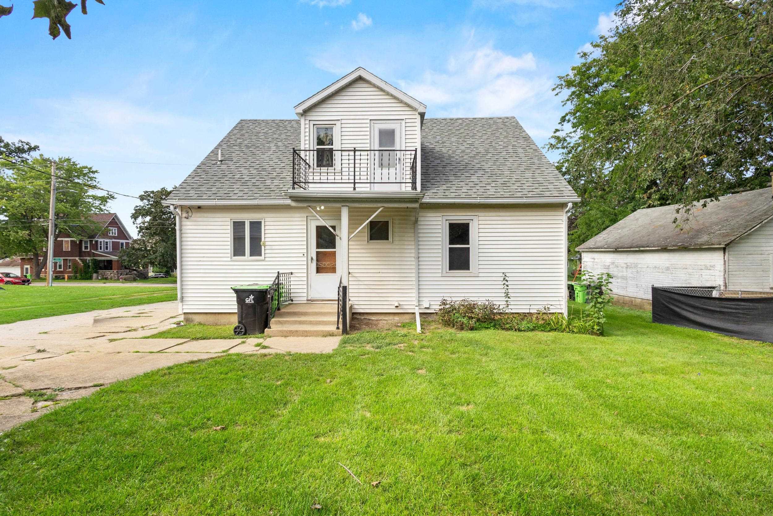 60 W Manchester Street