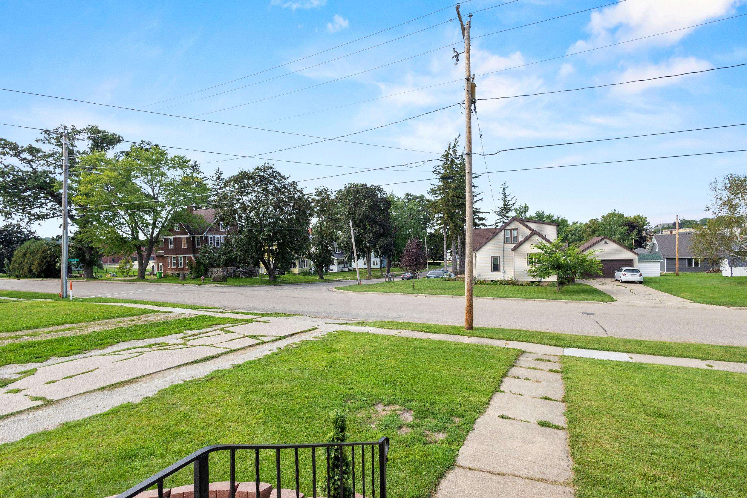 60 W Manchester Street