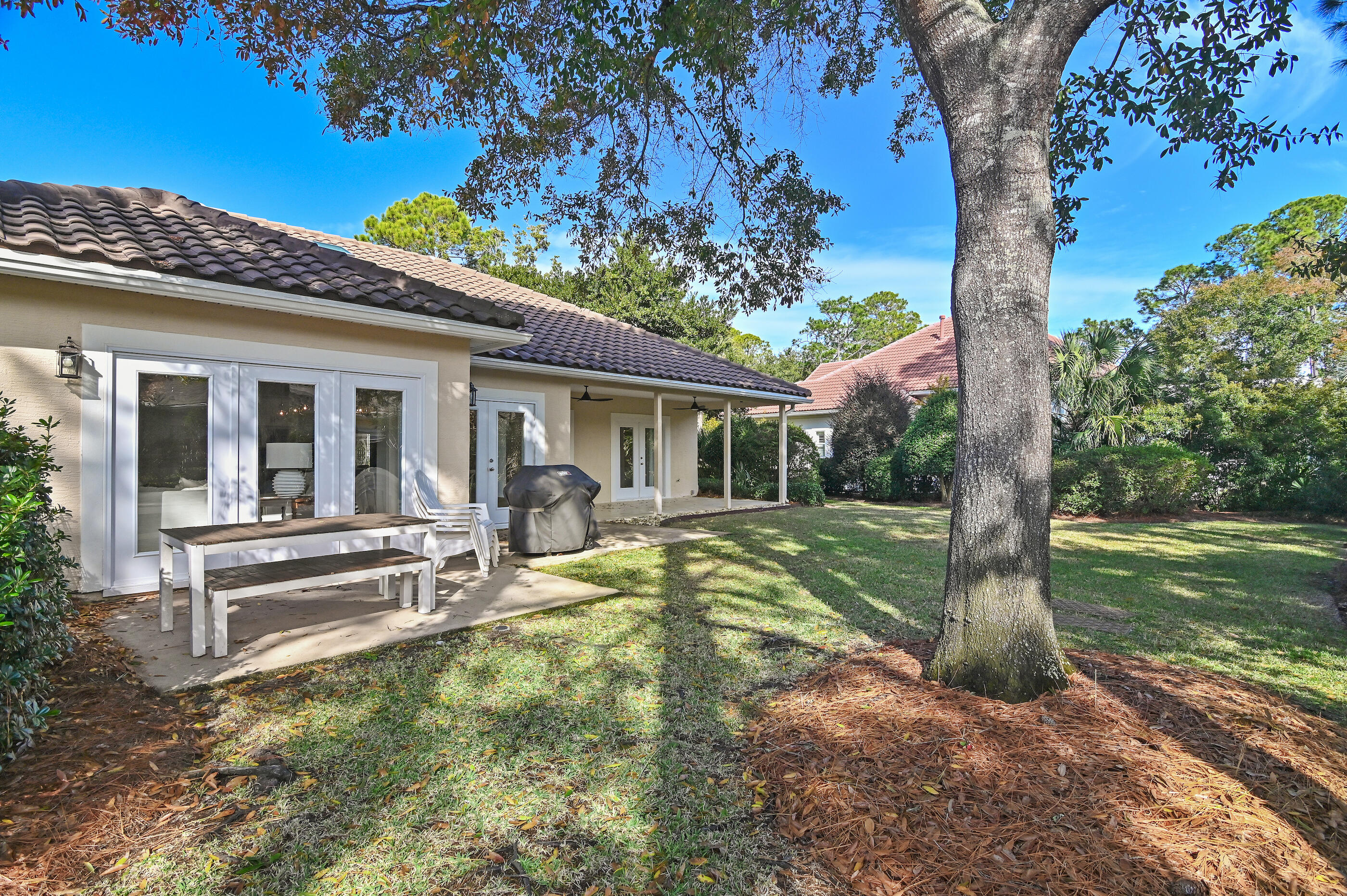 1402 E Baytowne Avenue