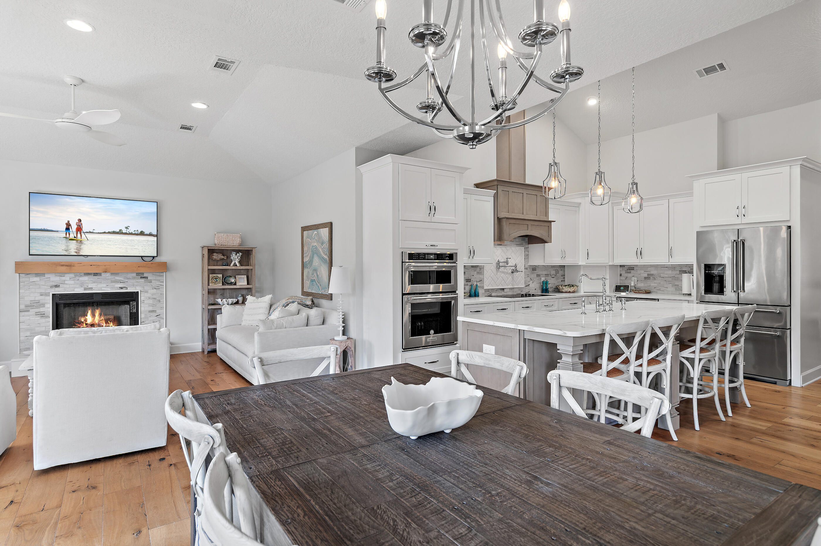 1402 E Baytowne Avenue