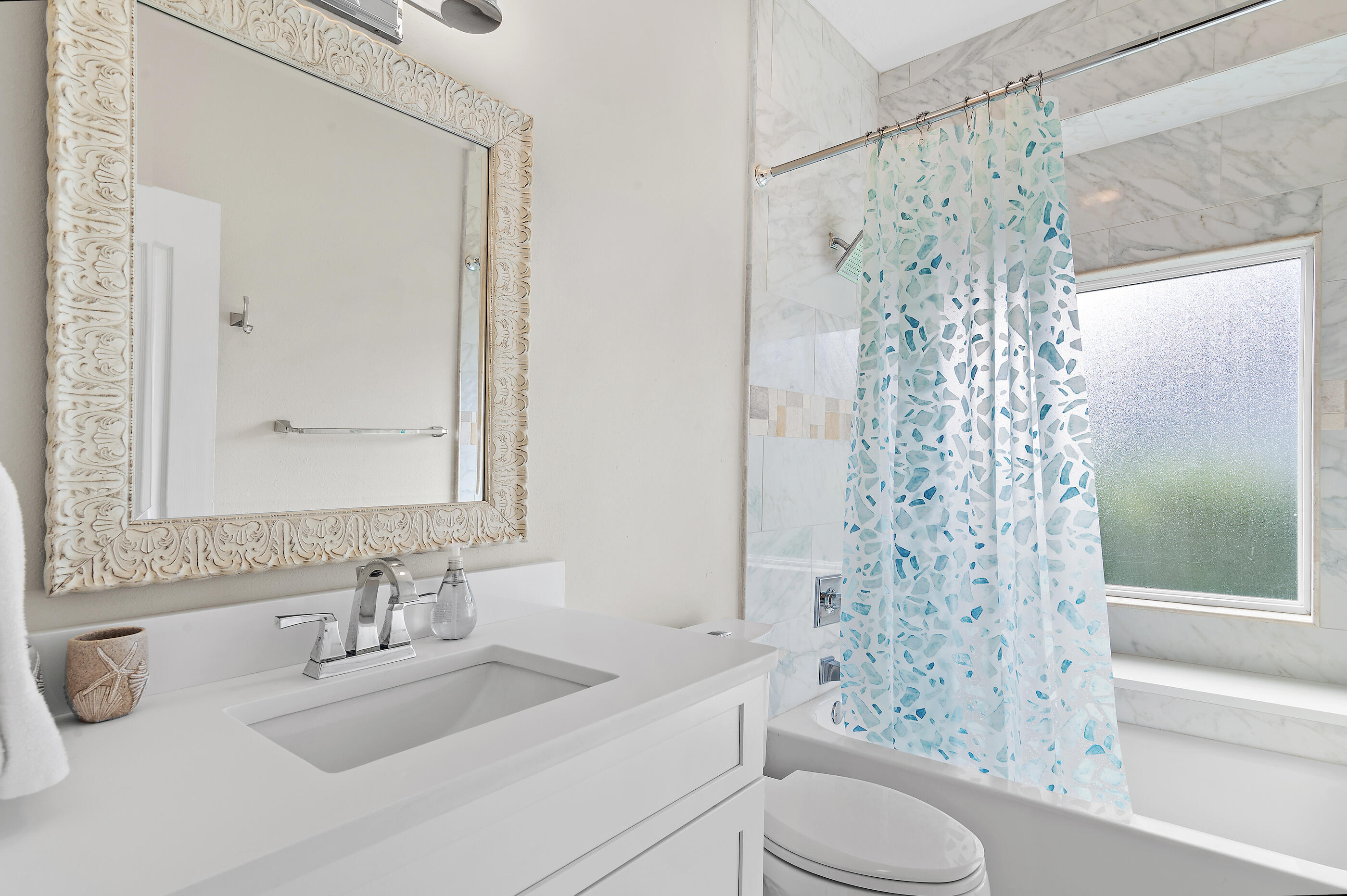 1402 E Baytowne Avenue