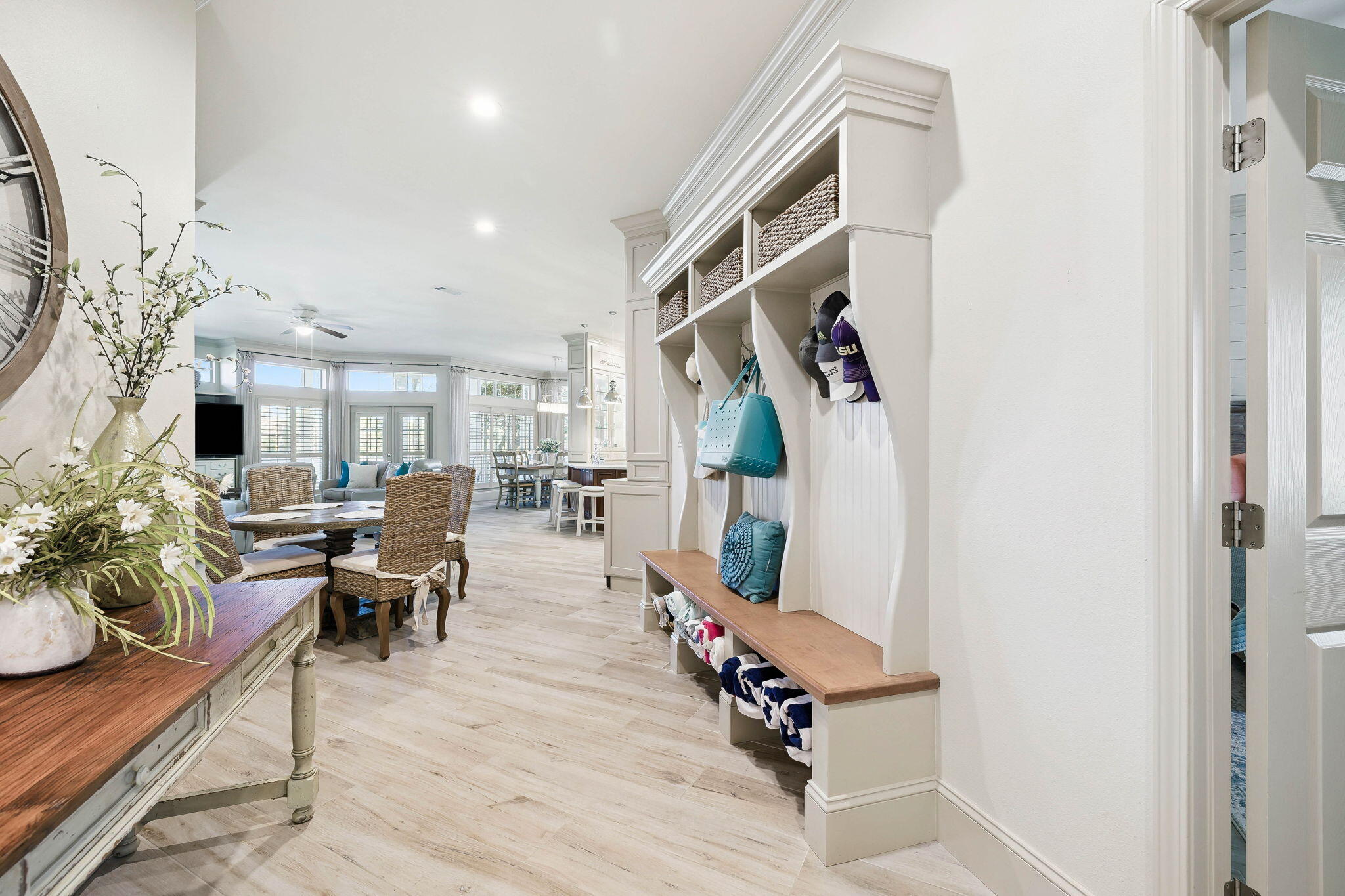 5290 Tivoli Drive 5290