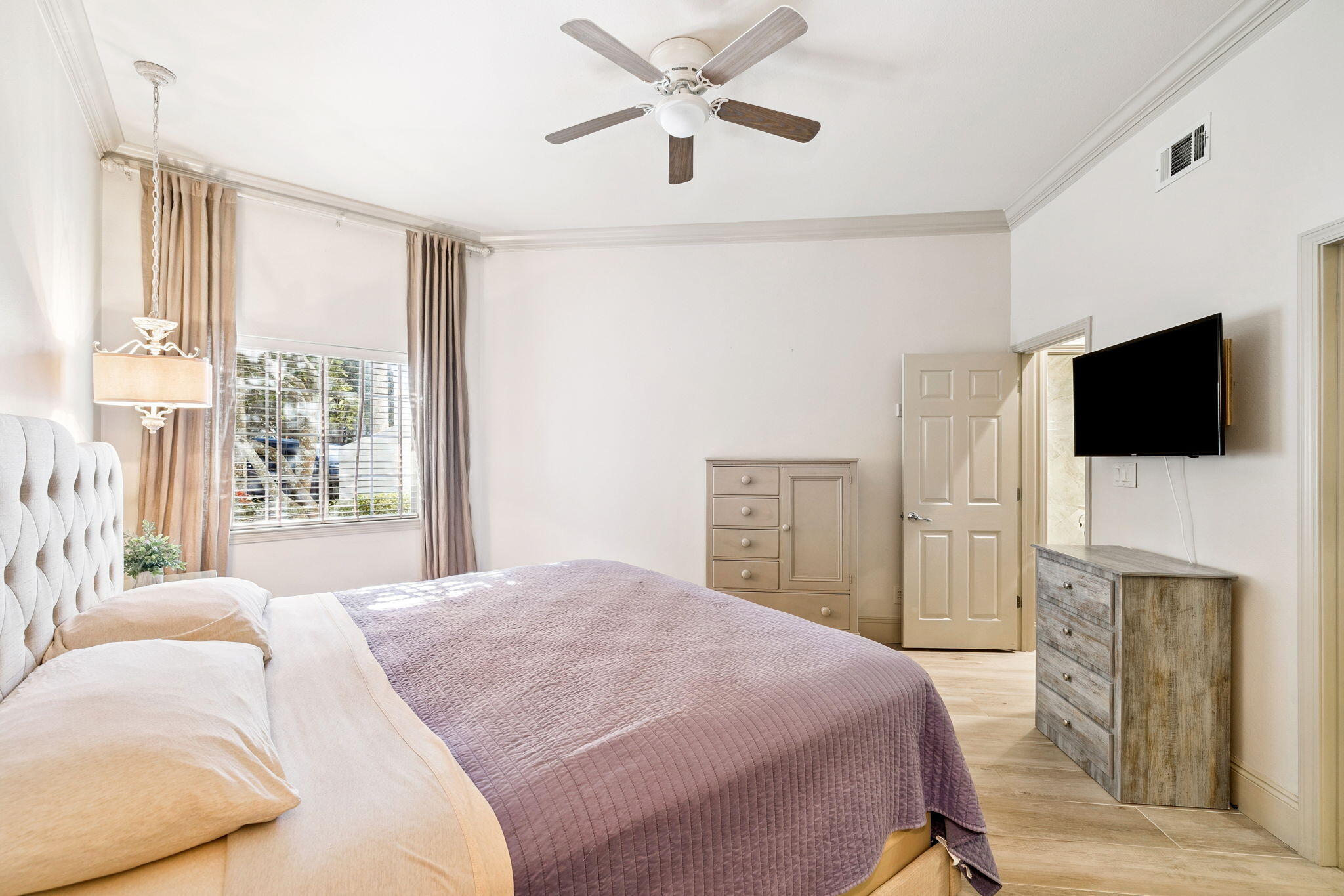 5290 Tivoli Drive 5290