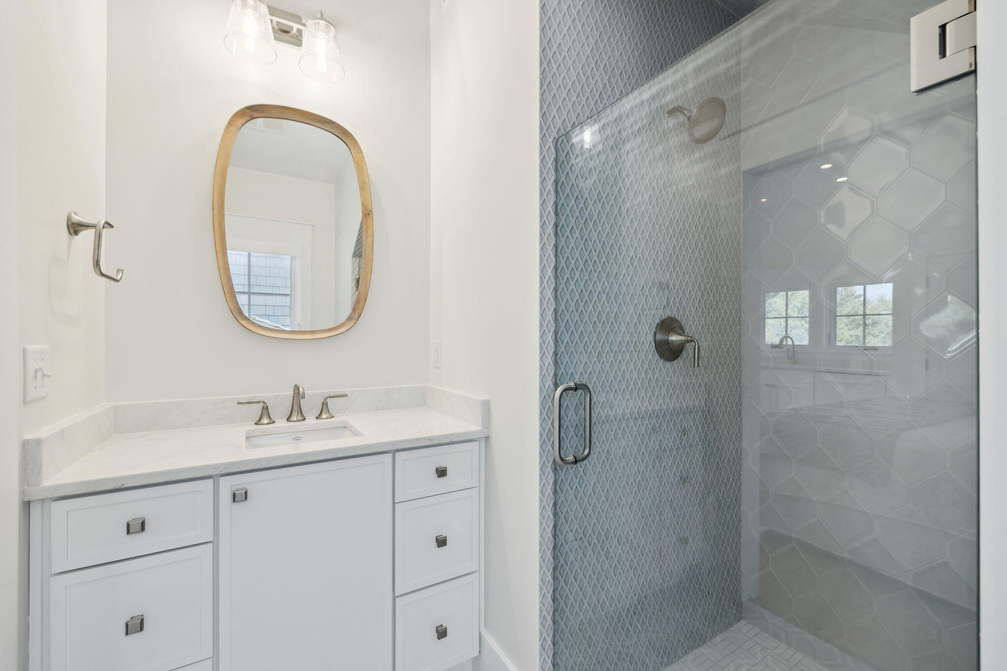 254 E Yacht Pond Lane