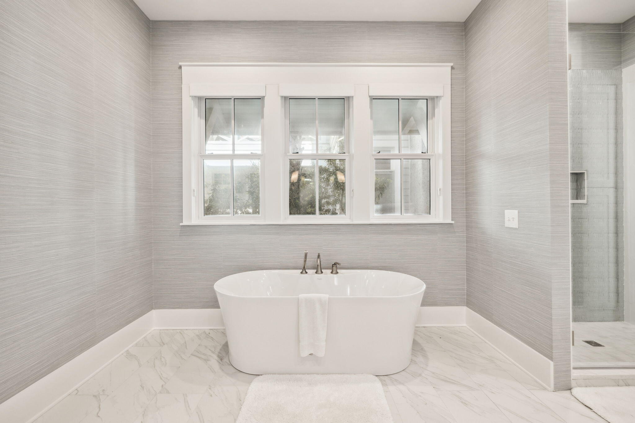 254 E Yacht Pond Lane