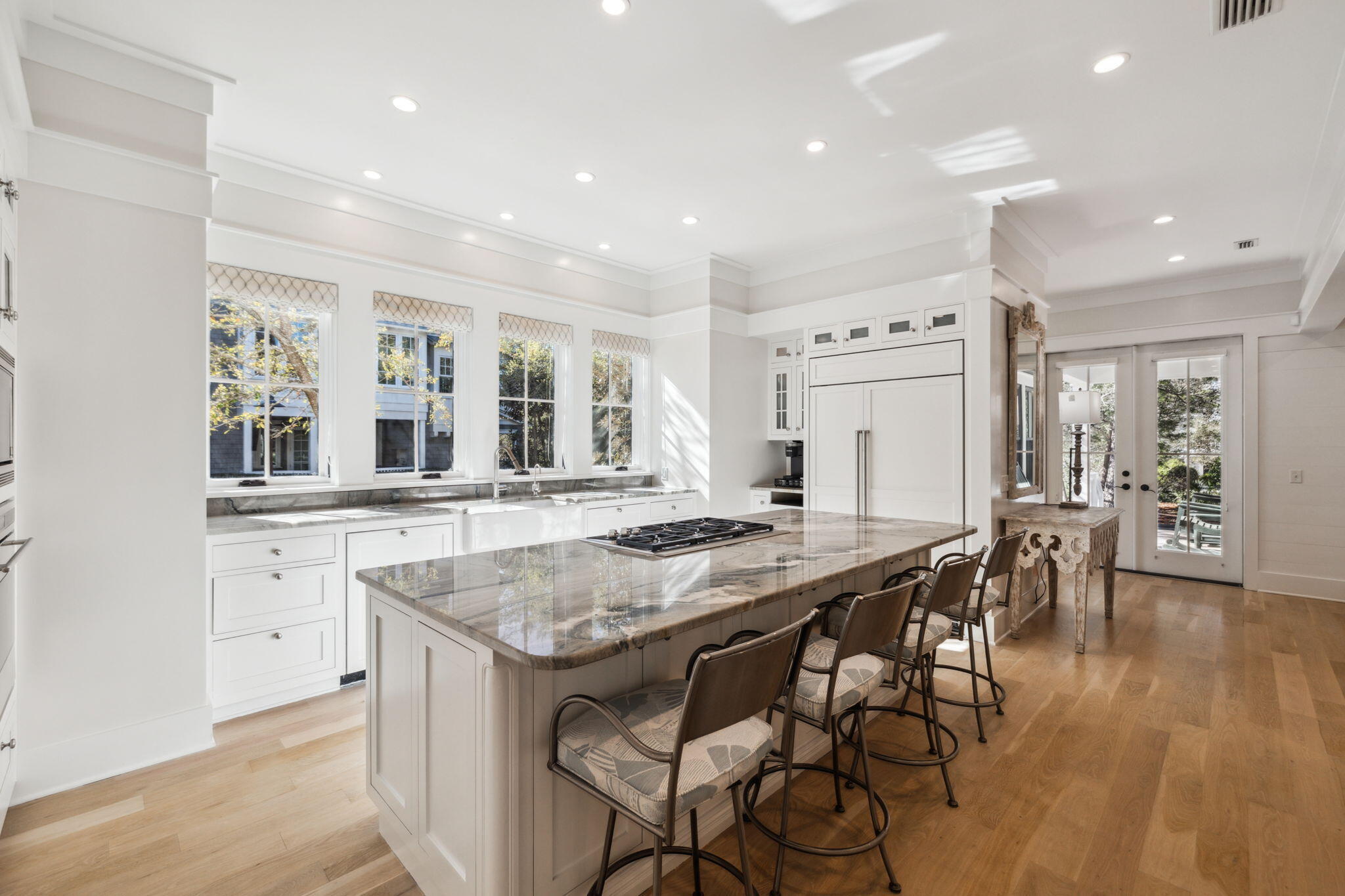 254 E Yacht Pond Lane