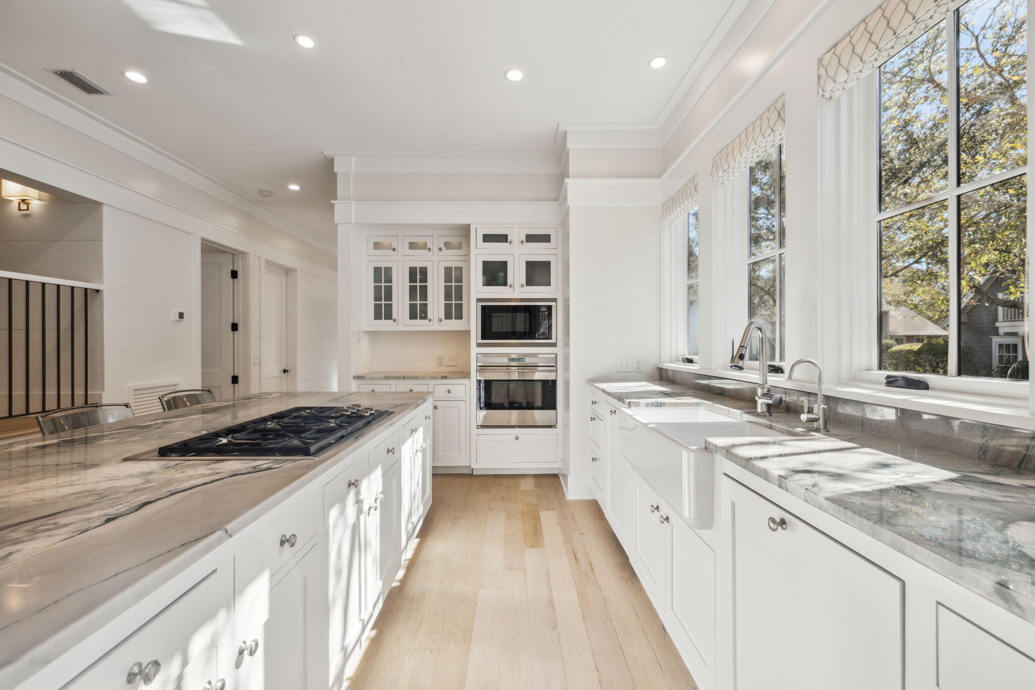 254 E Yacht Pond Lane