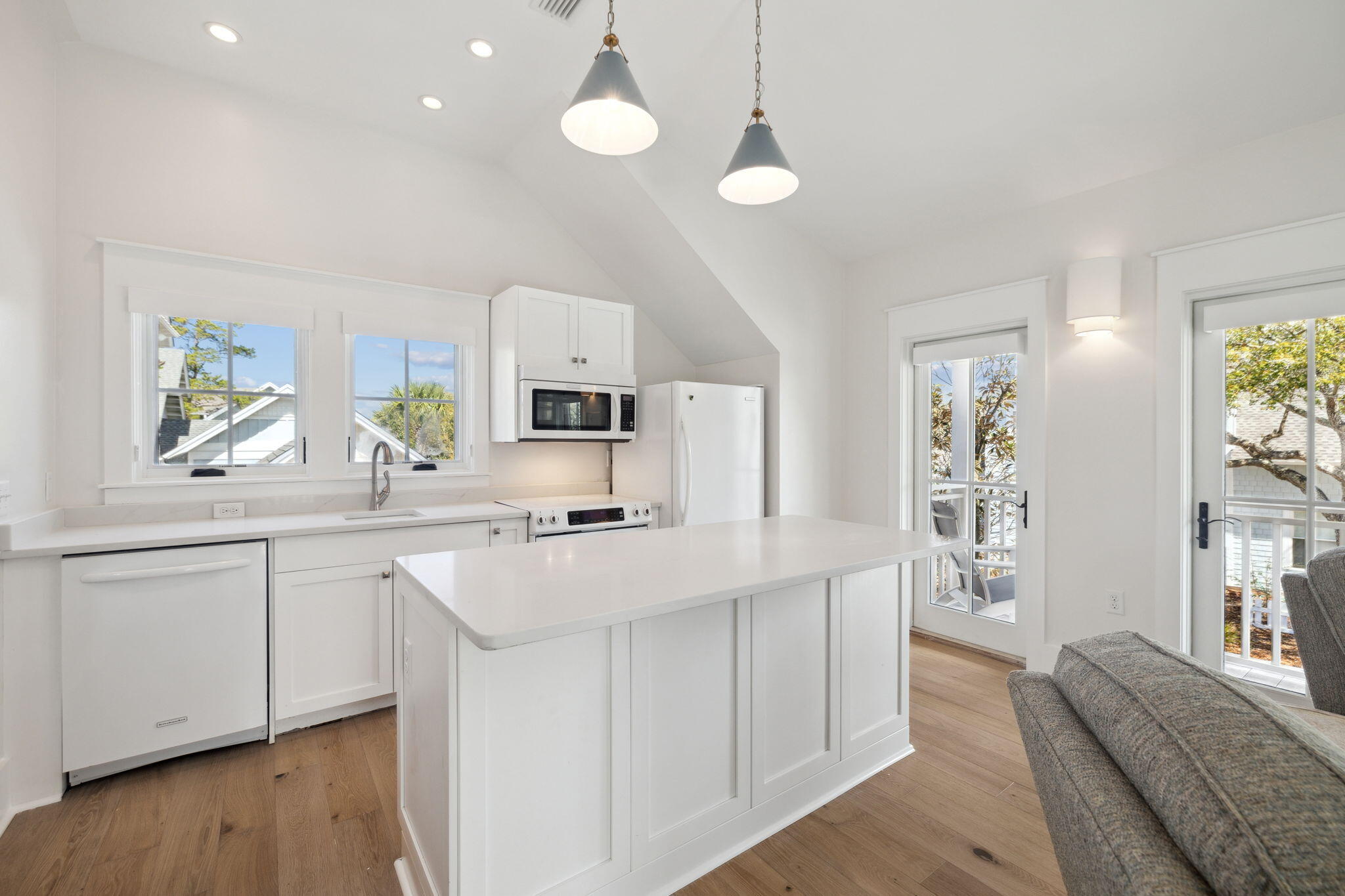254 E Yacht Pond Lane