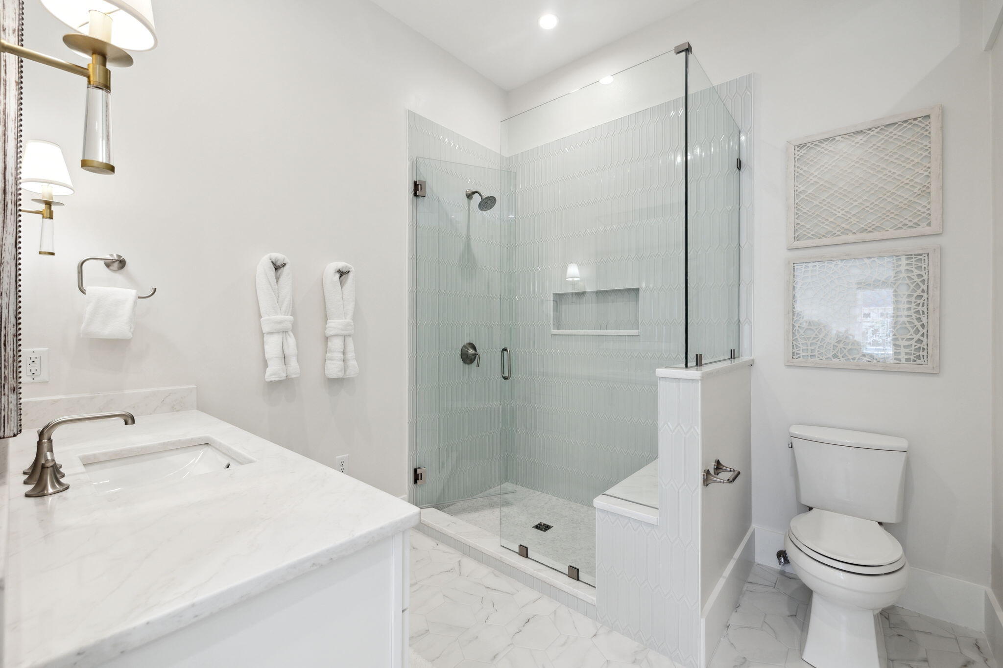 254 E Yacht Pond Lane