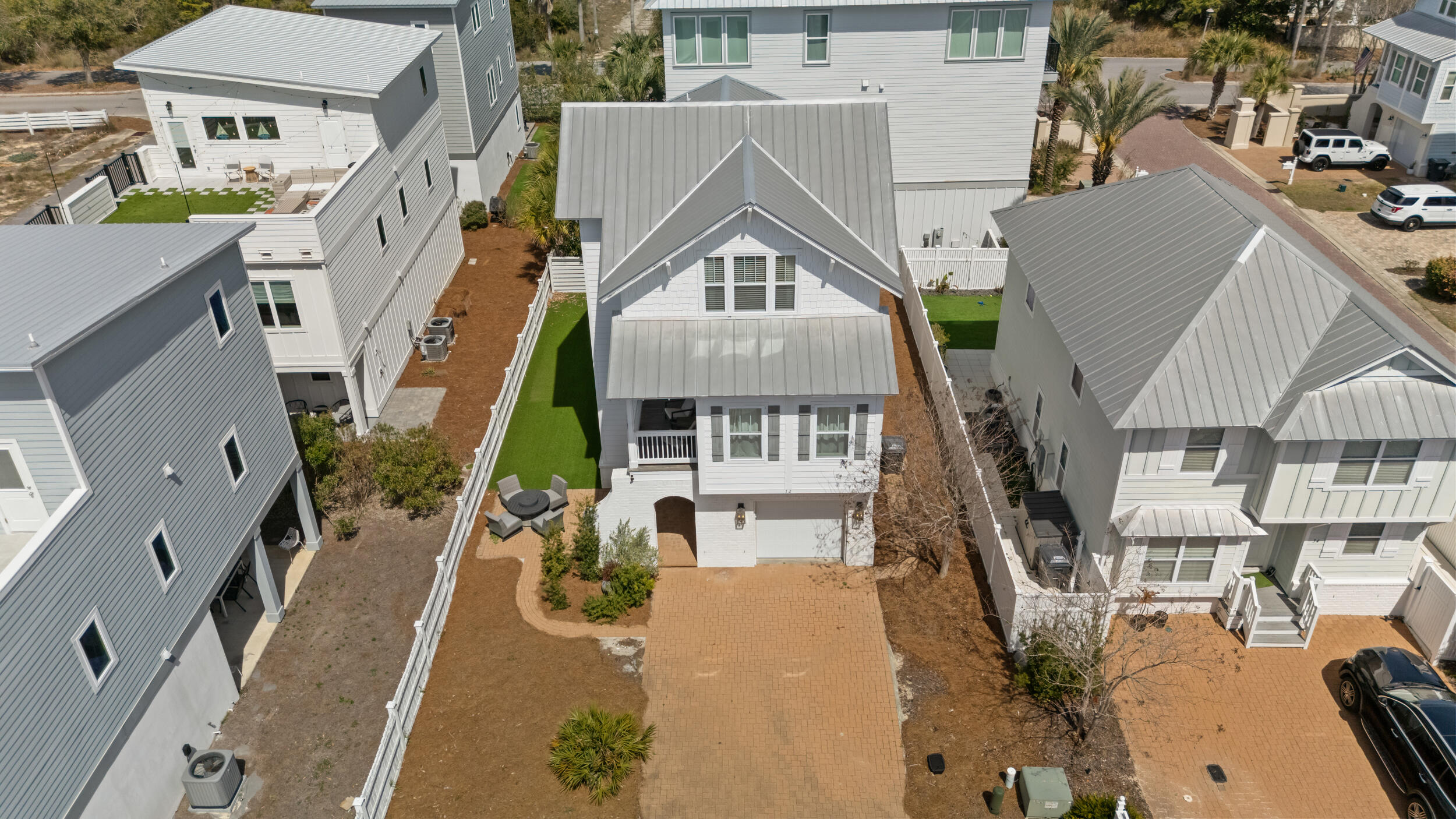 12 Inlet Cove