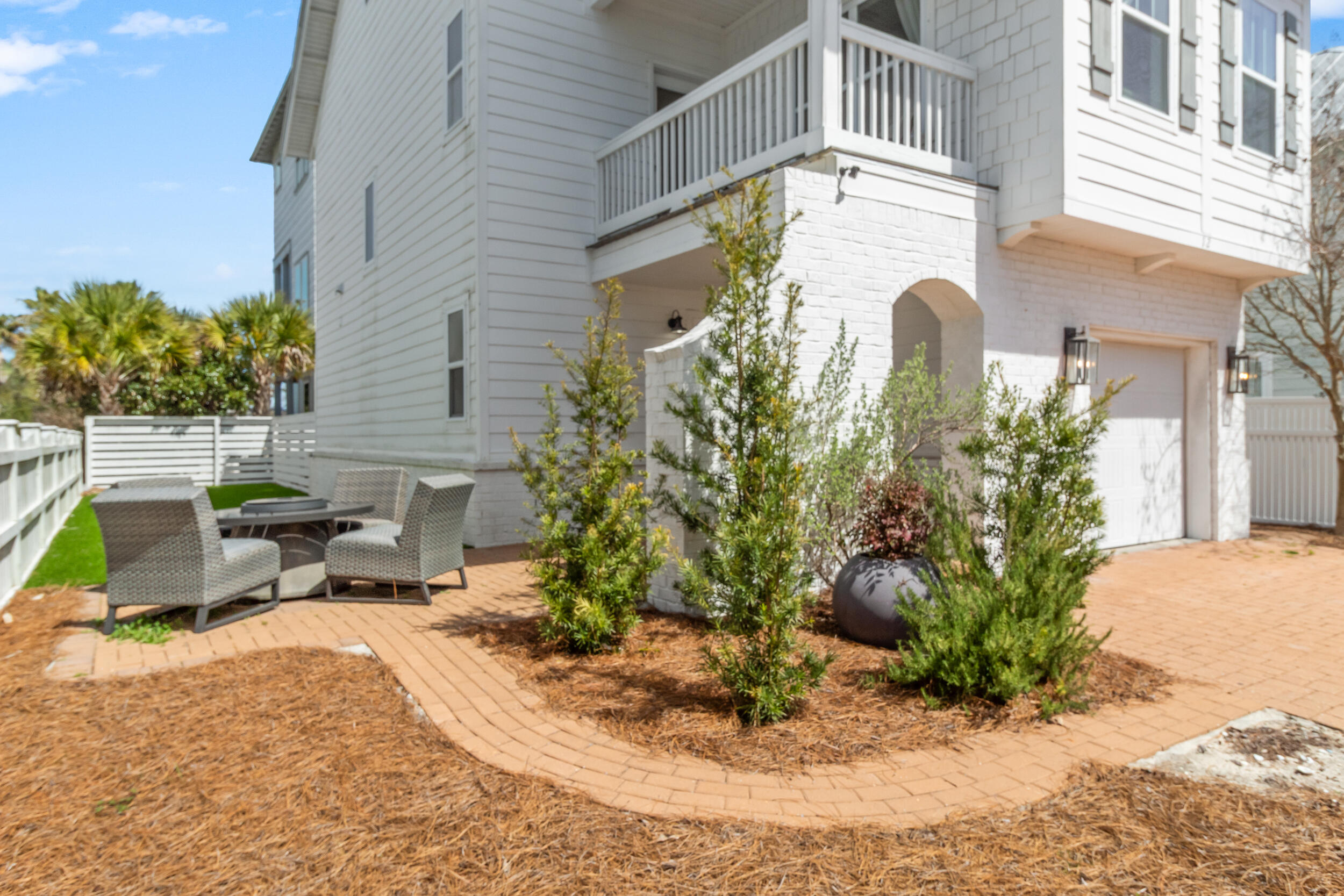 12 Inlet Cove