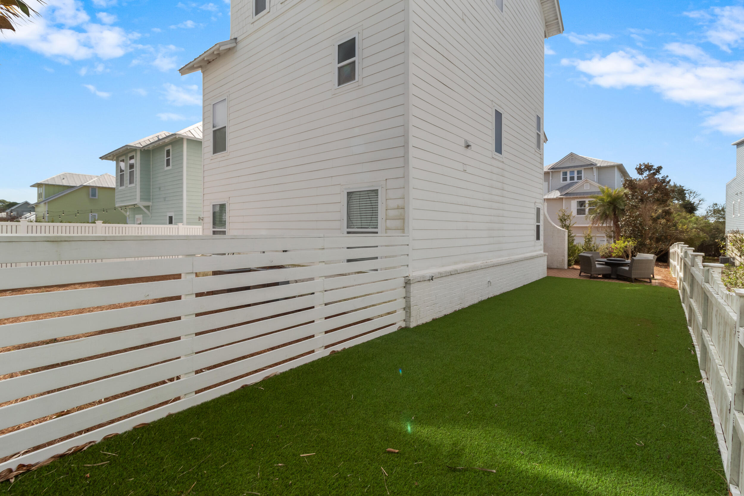 12 Inlet Cove