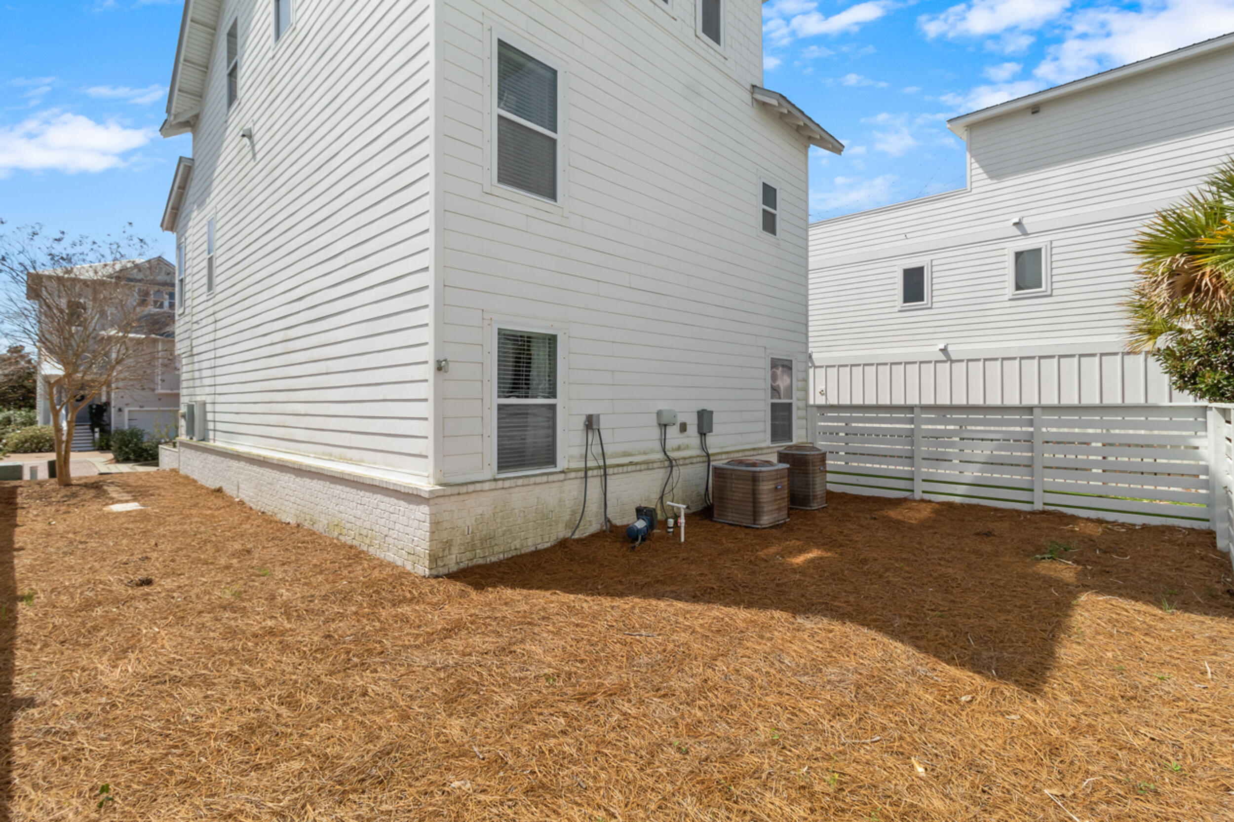 12 Inlet Cove