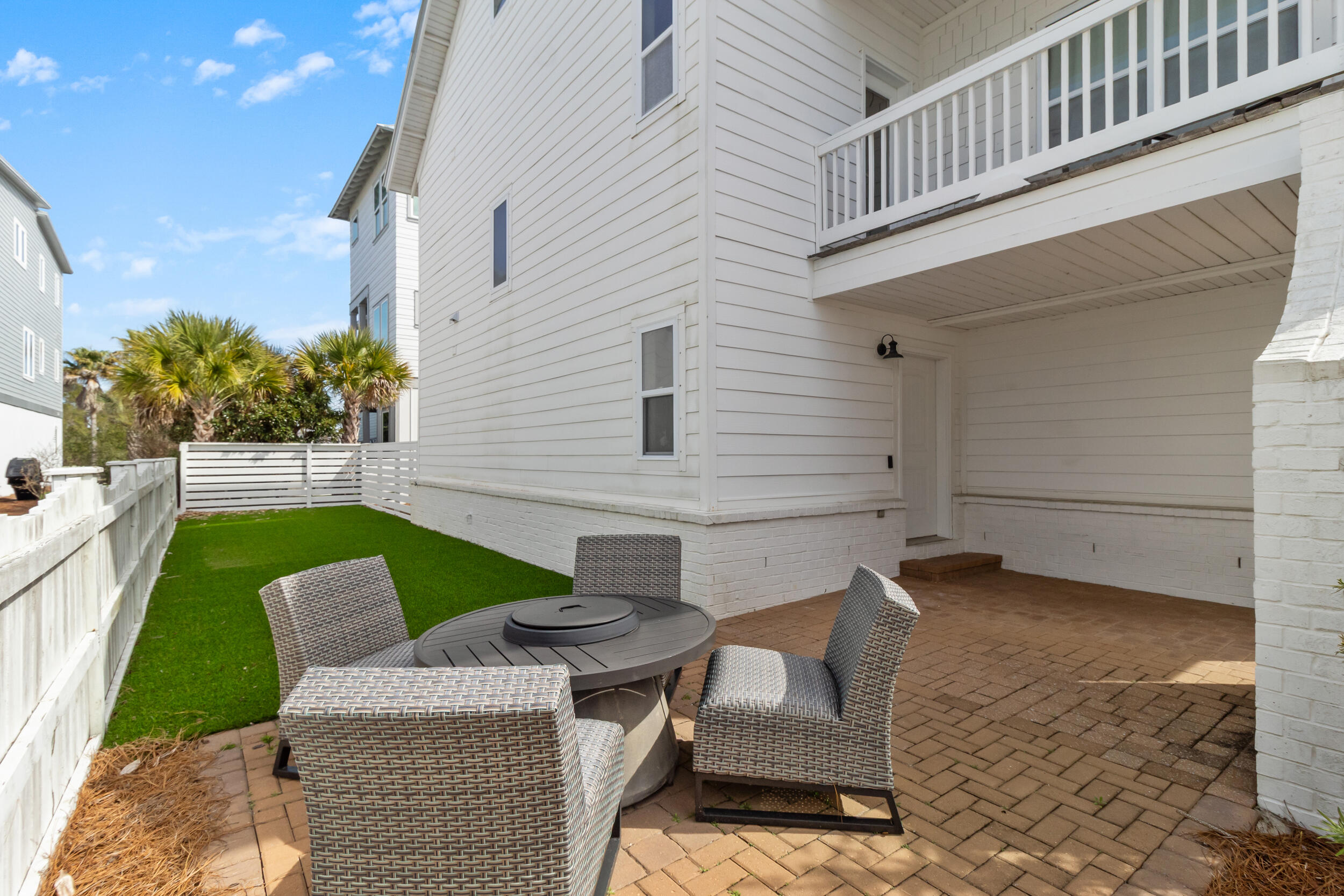 12 Inlet Cove
