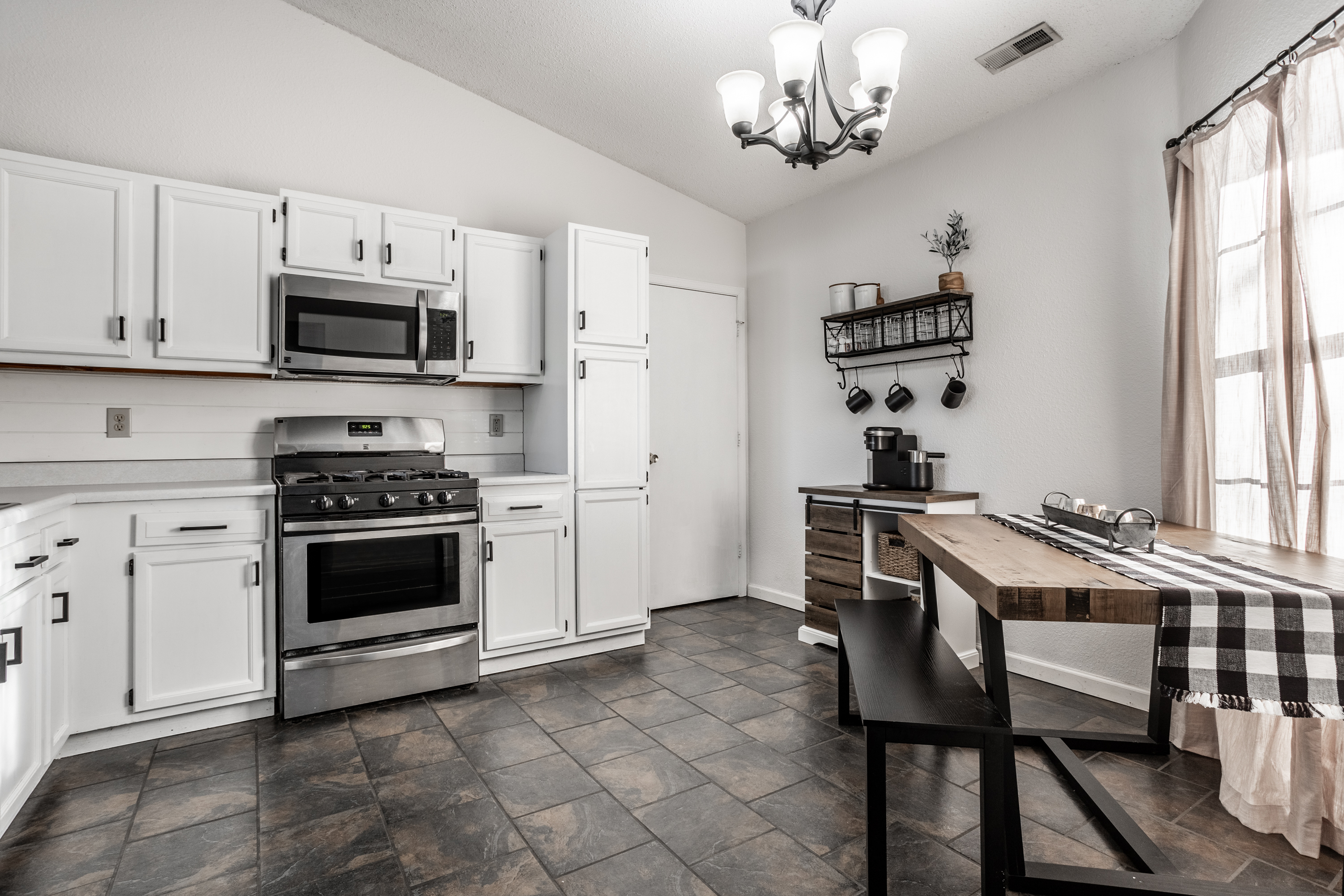 1454 Blue Grass Parkway