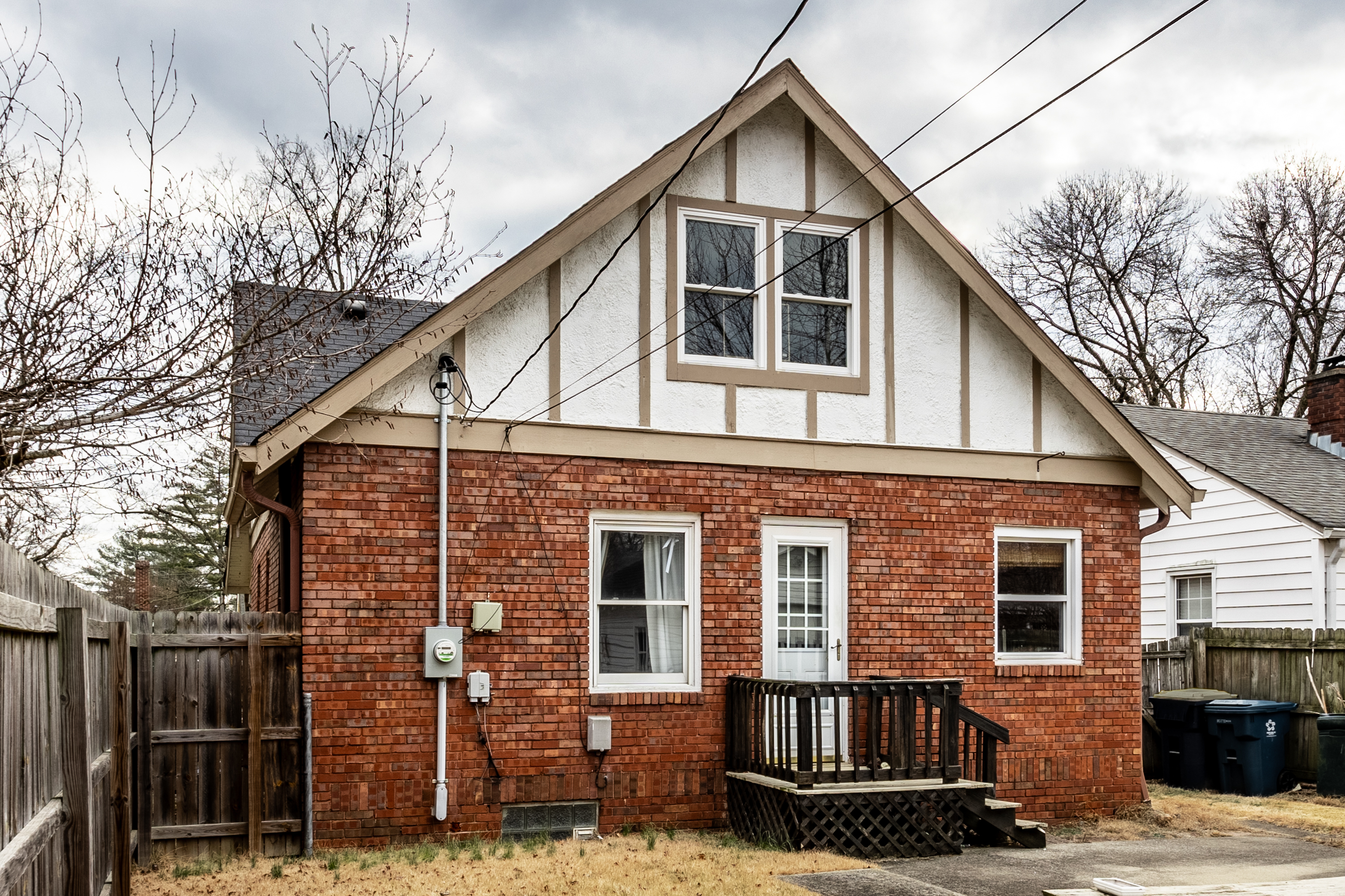 6170 Primrose Avenue