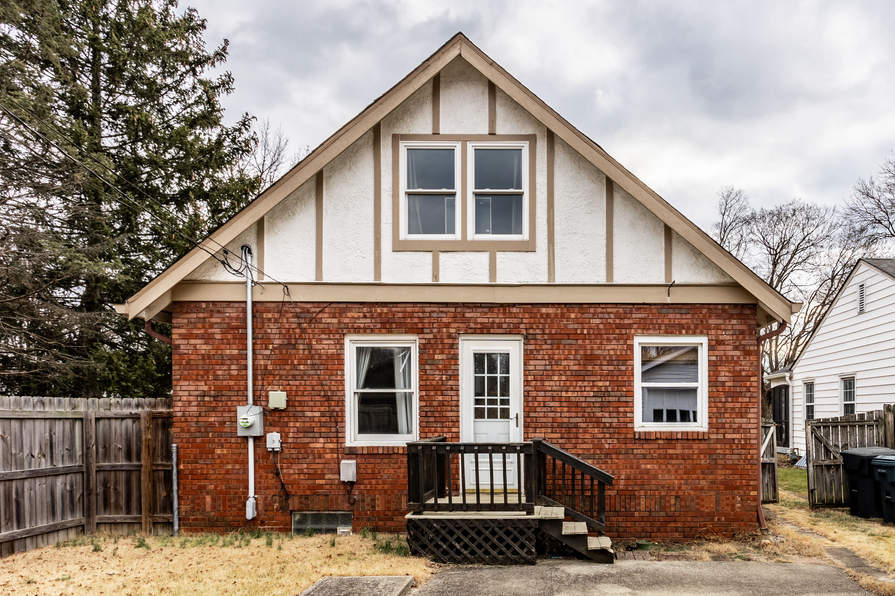 6170 Primrose Avenue