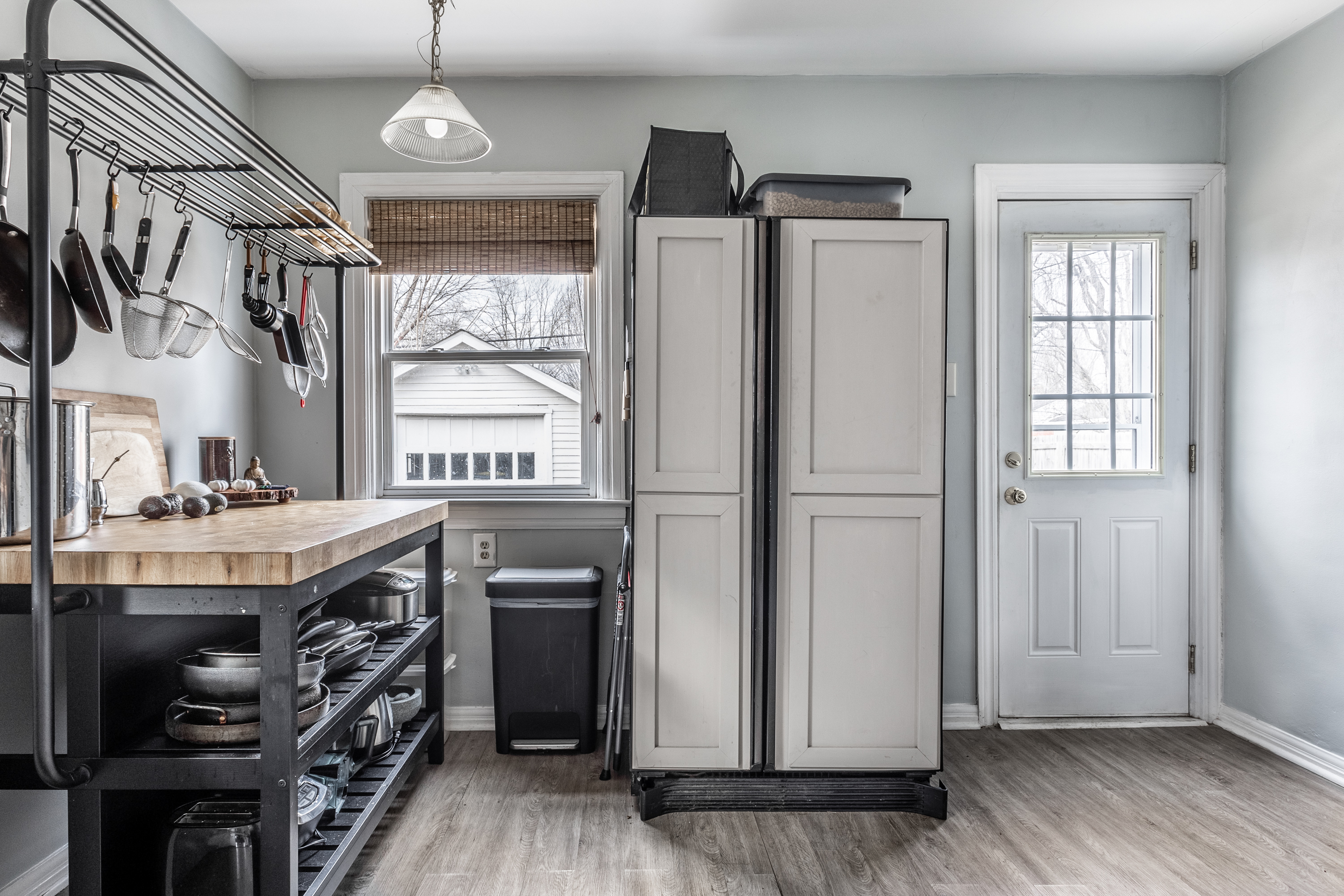 6170 Primrose Avenue