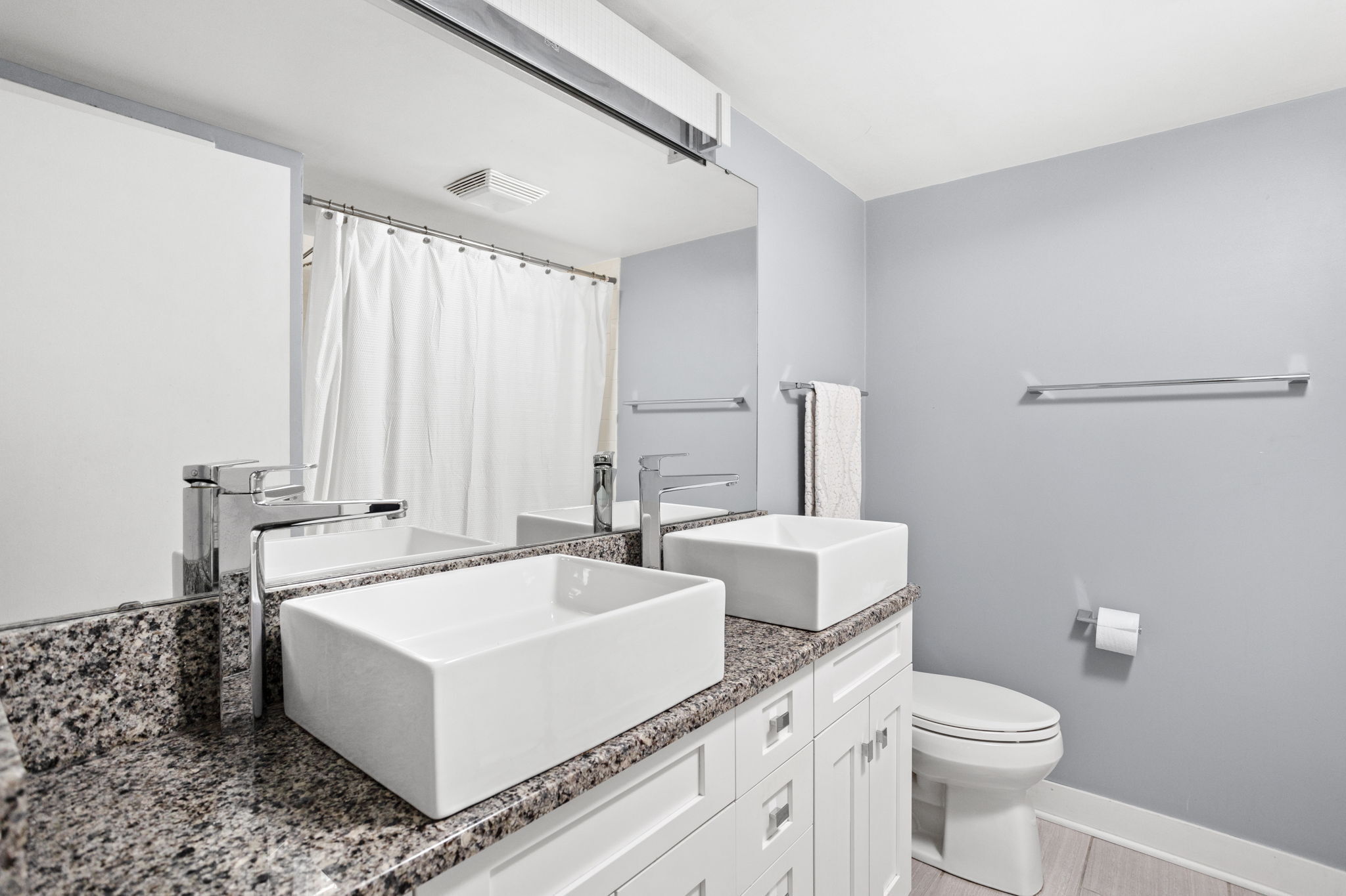 25 E 40th Street Unit: 2K