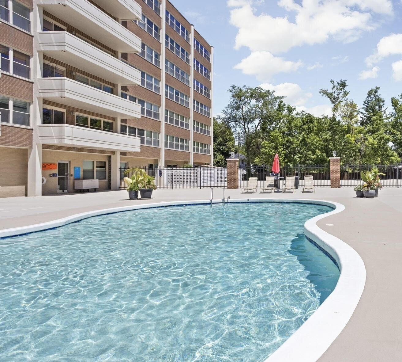 25 E 40th Street Unit: 2K