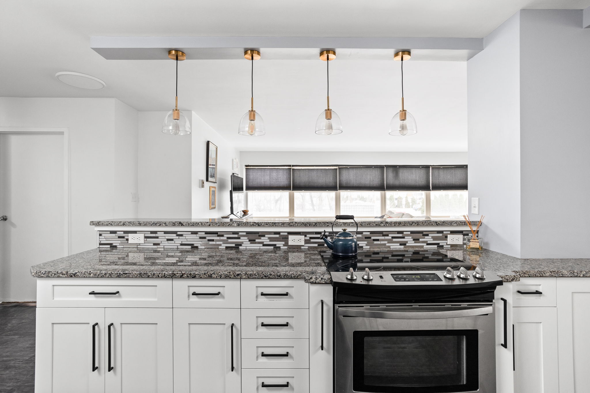 25 E 40th Street Unit: 2K