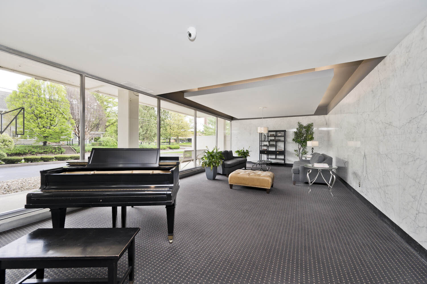 25 E 40th Street Unit: 2K
