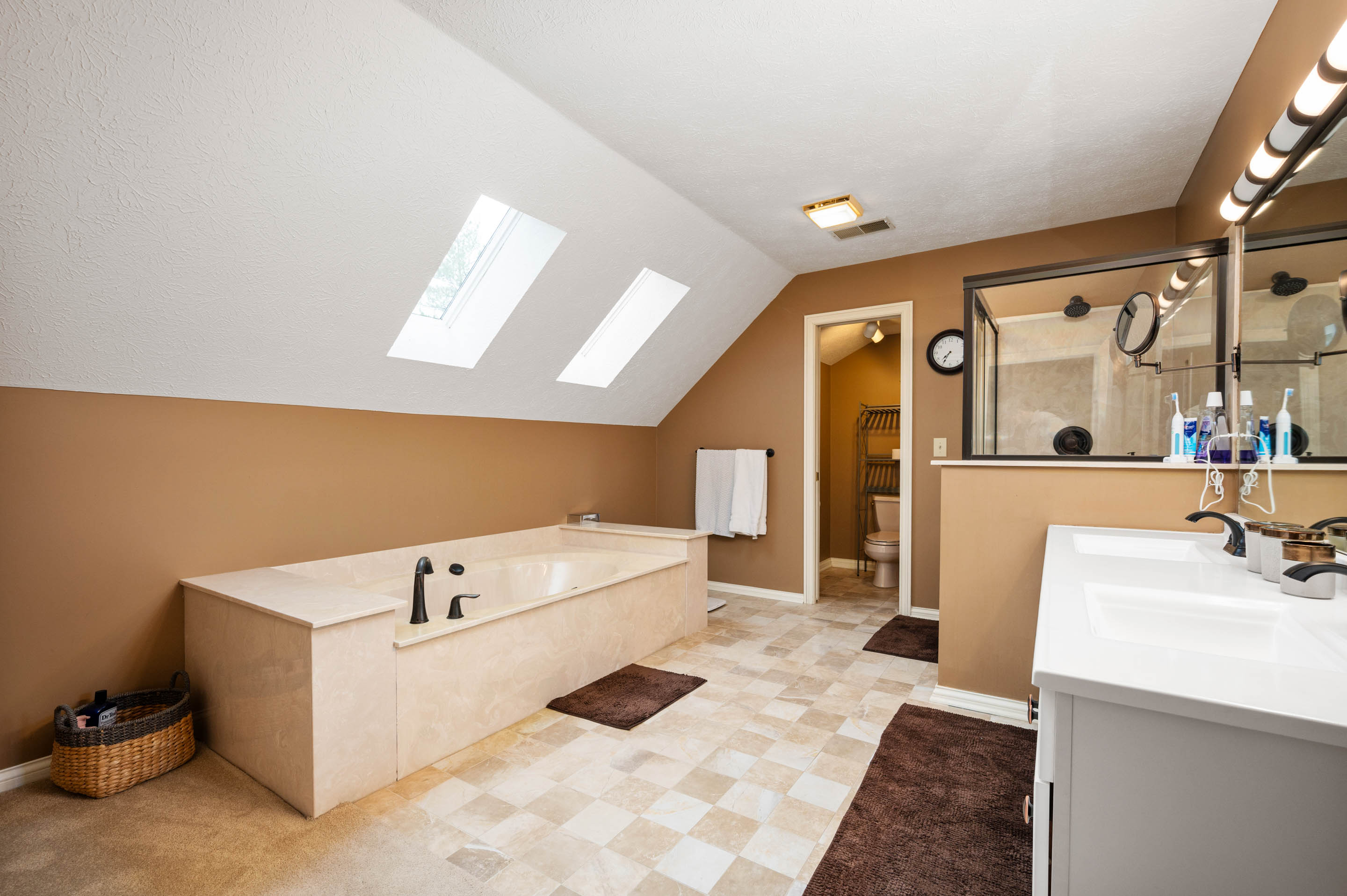 4911 Regency Place