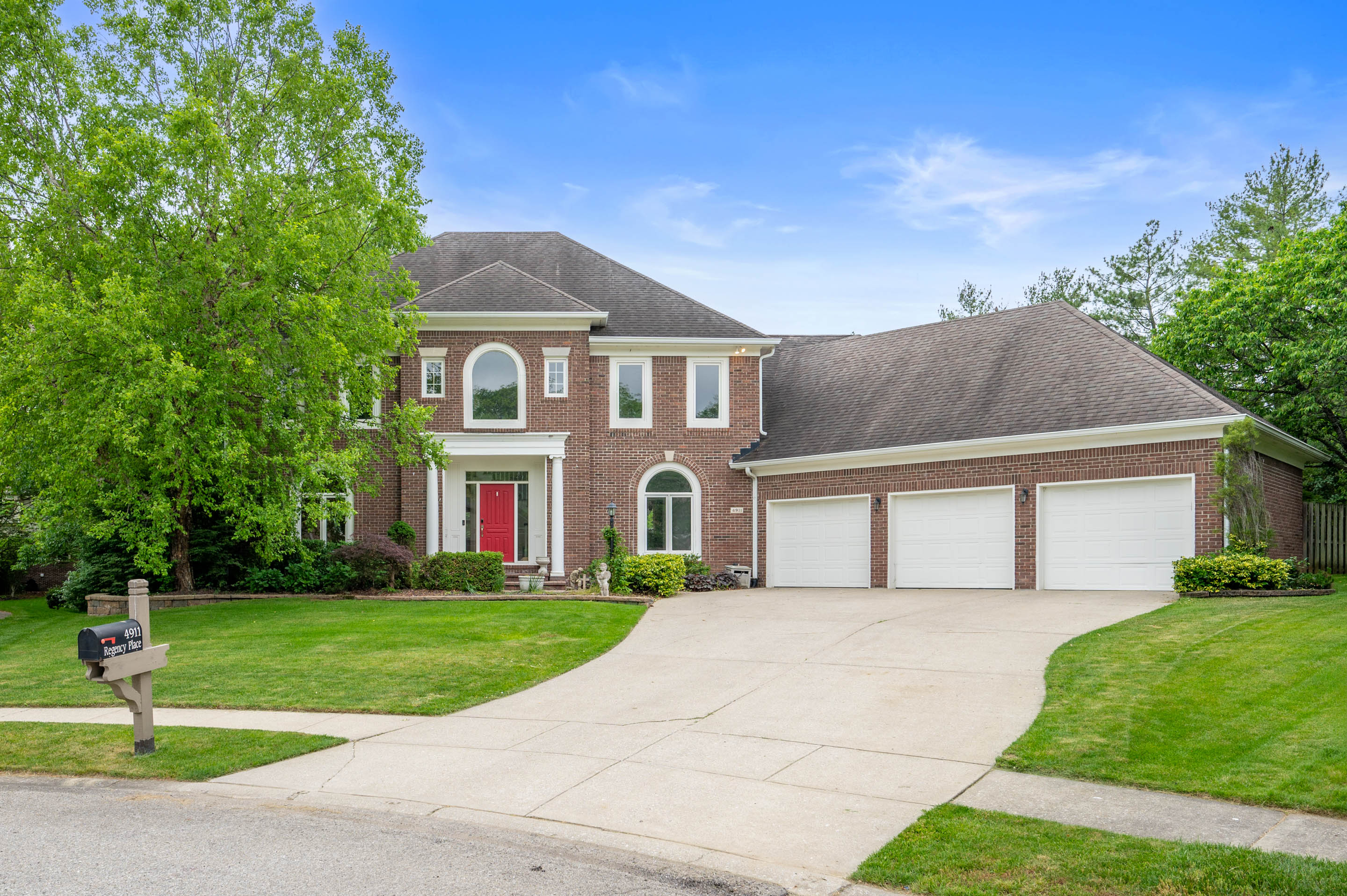 4911 Regency Place