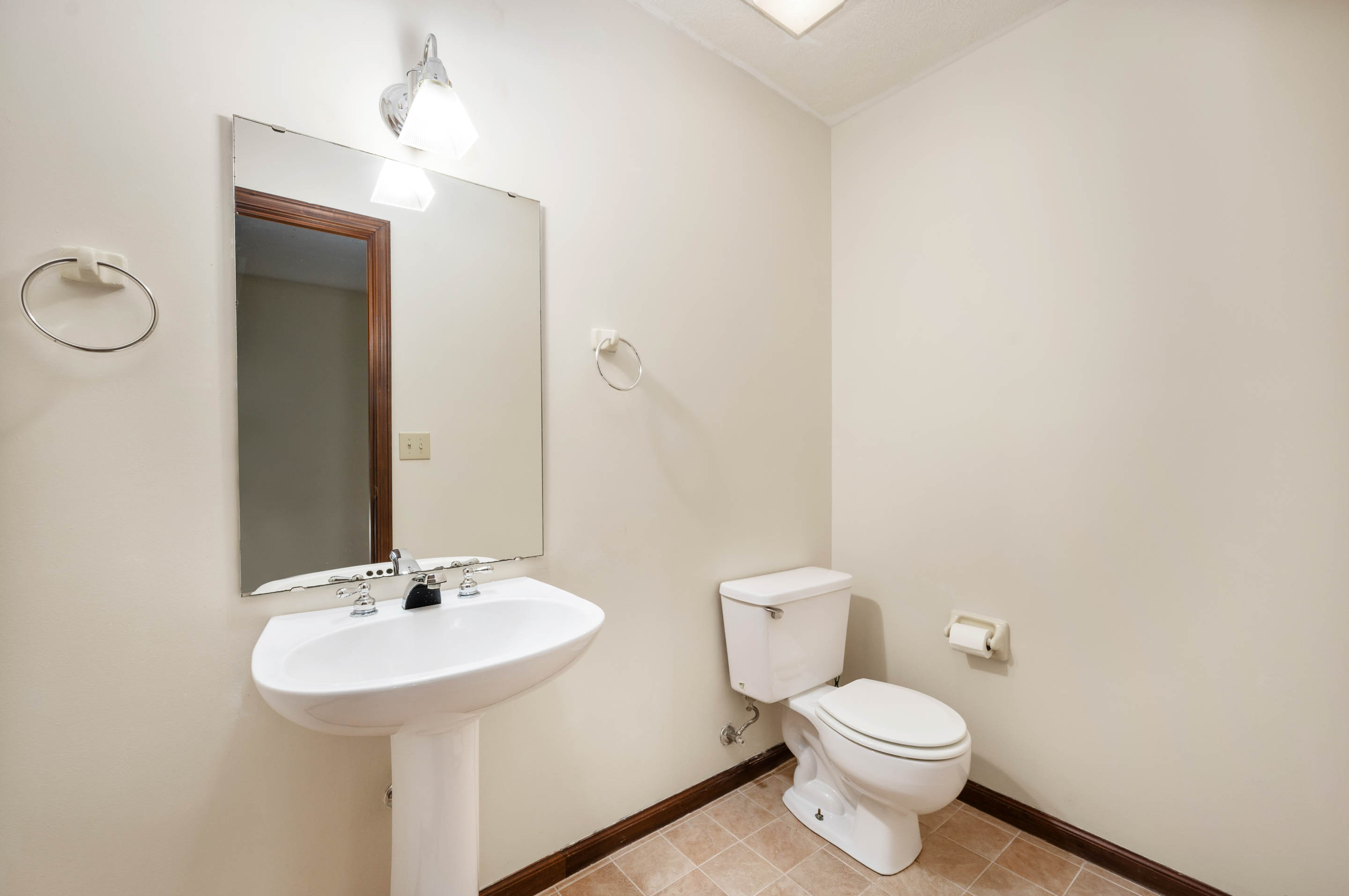 4911 Regency Place