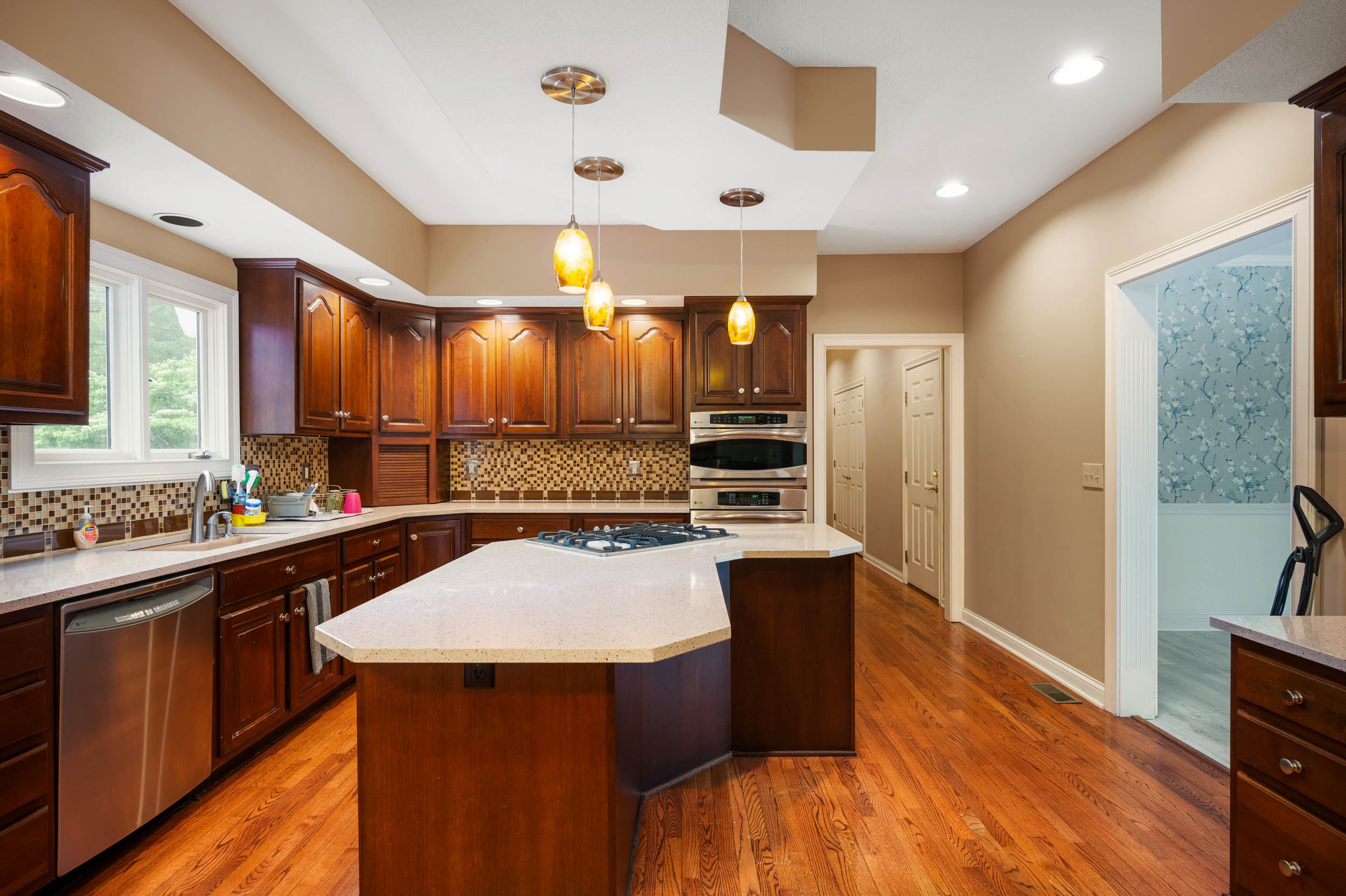 4911 Regency Place