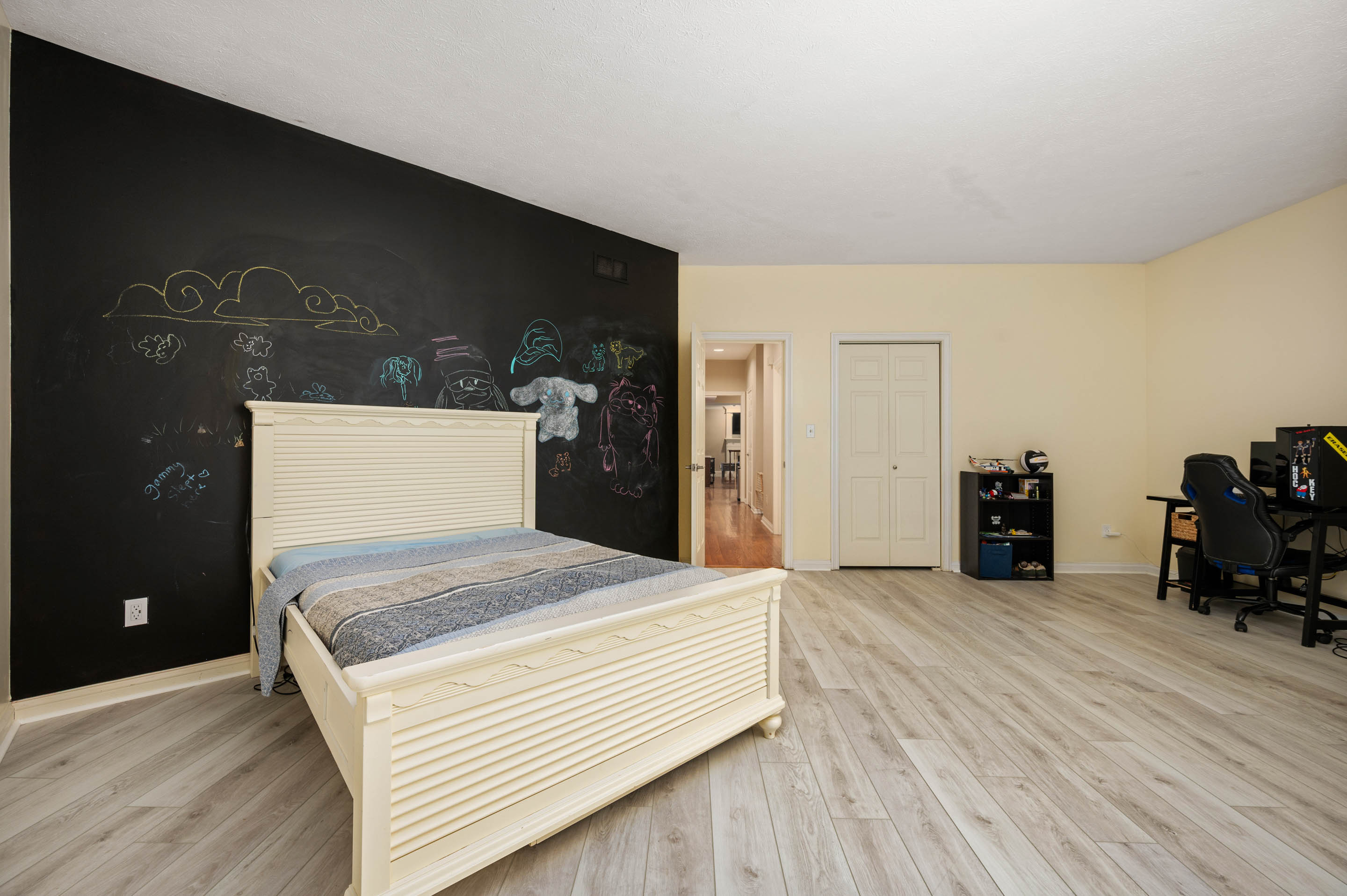 4911 Regency Place