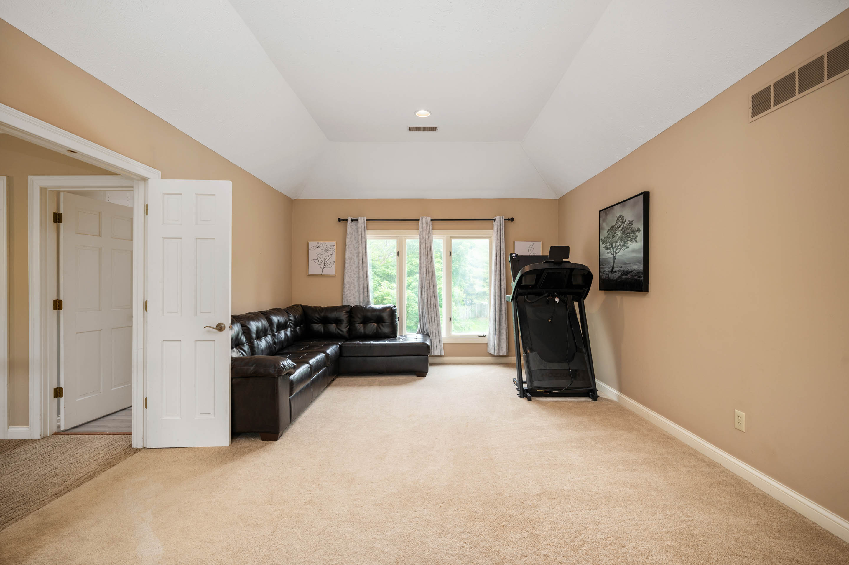 4911 Regency Place