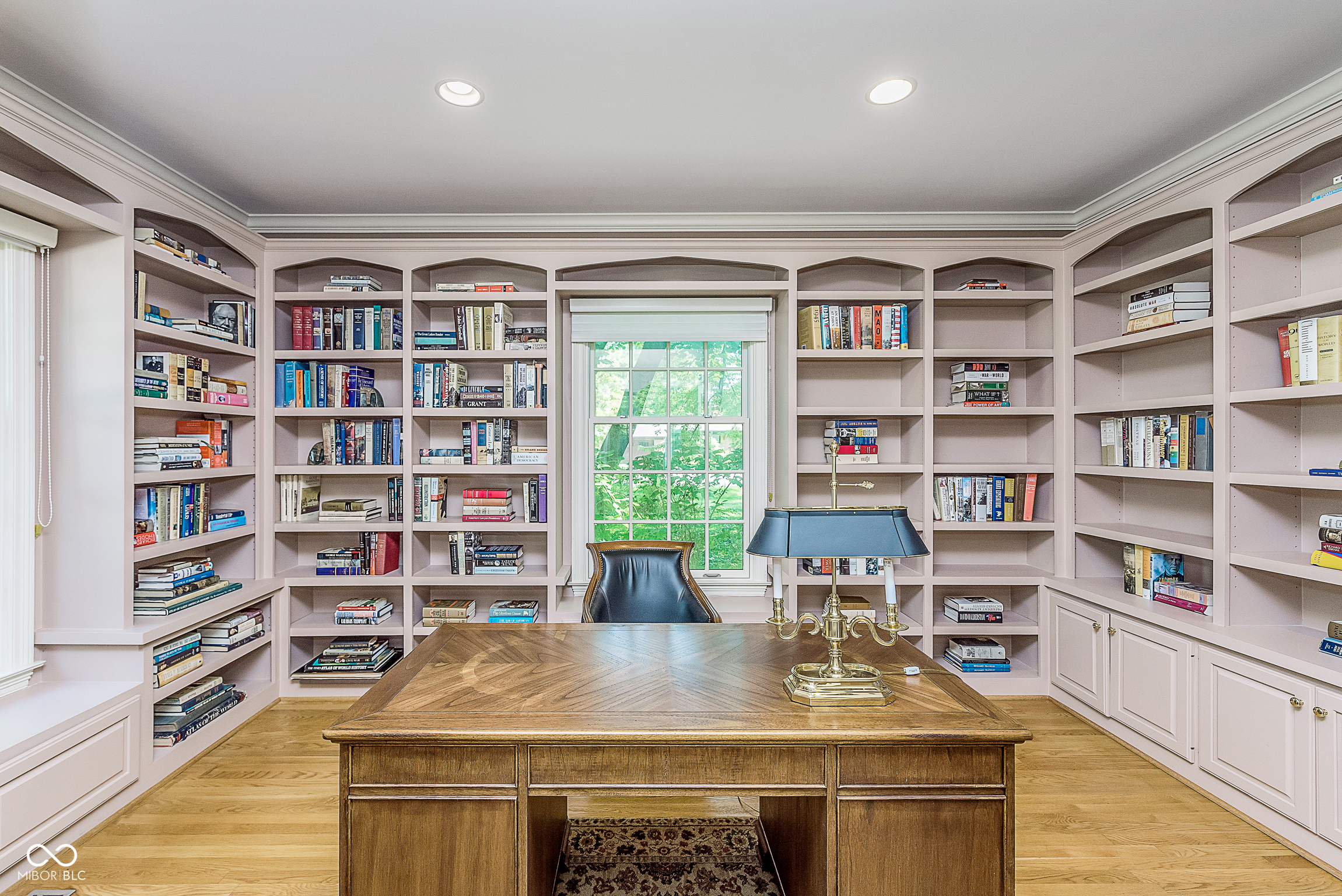 535 W 77th Street N