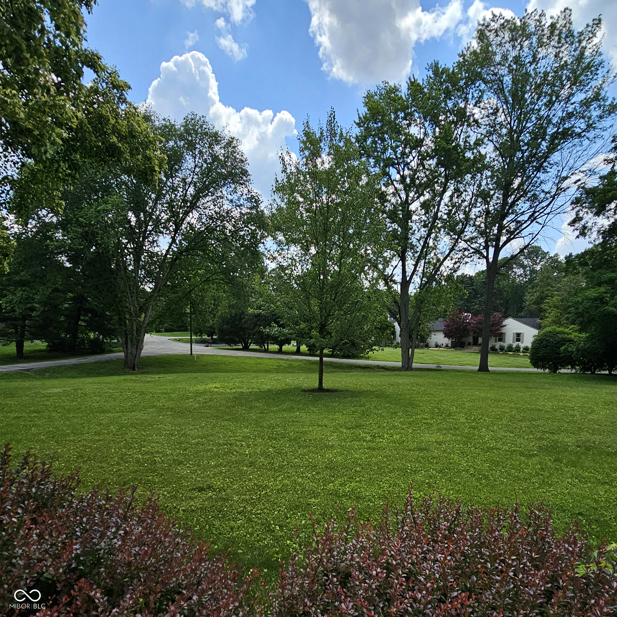535 W 77th Street N