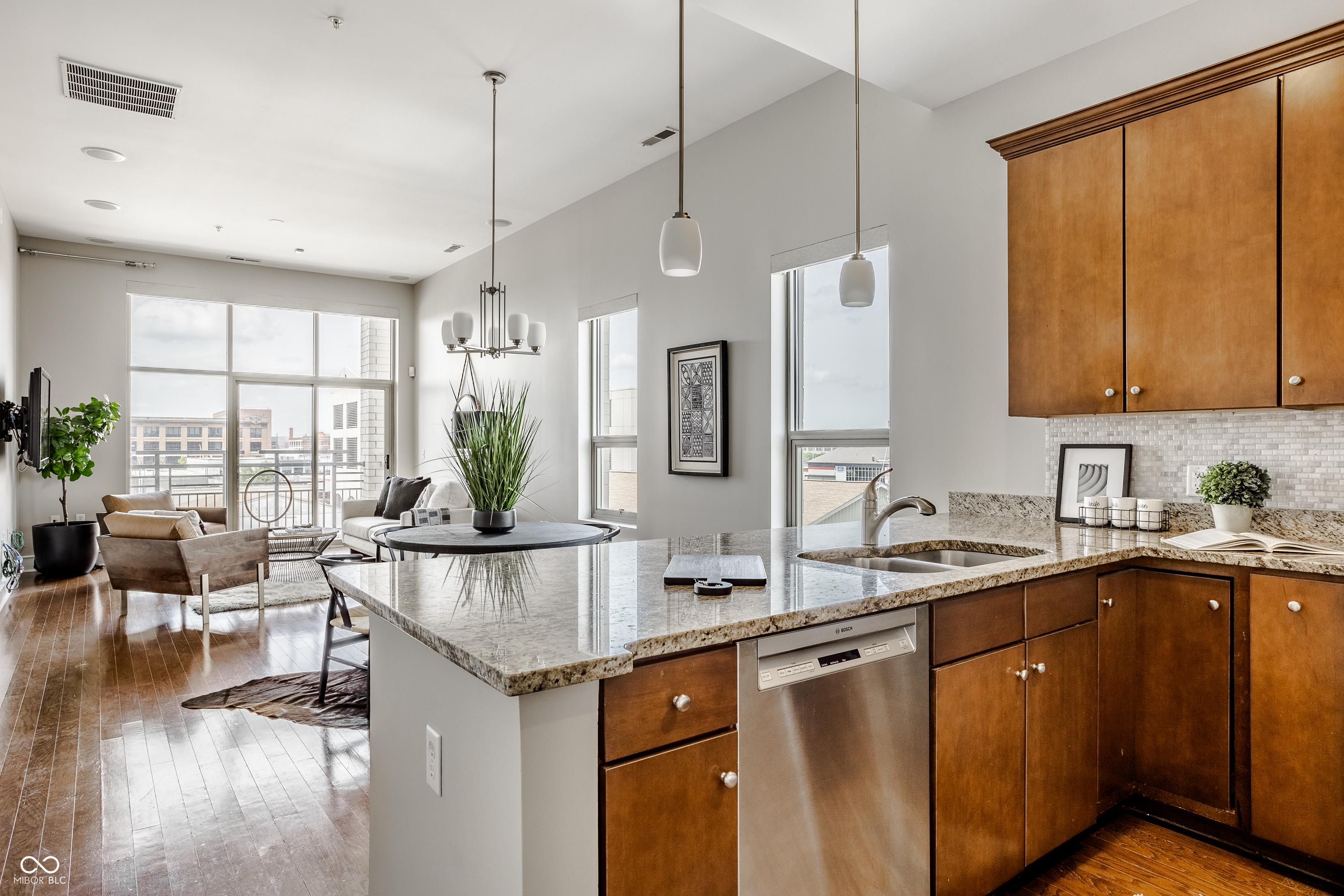 802 N Meridian Street N Unit: 307