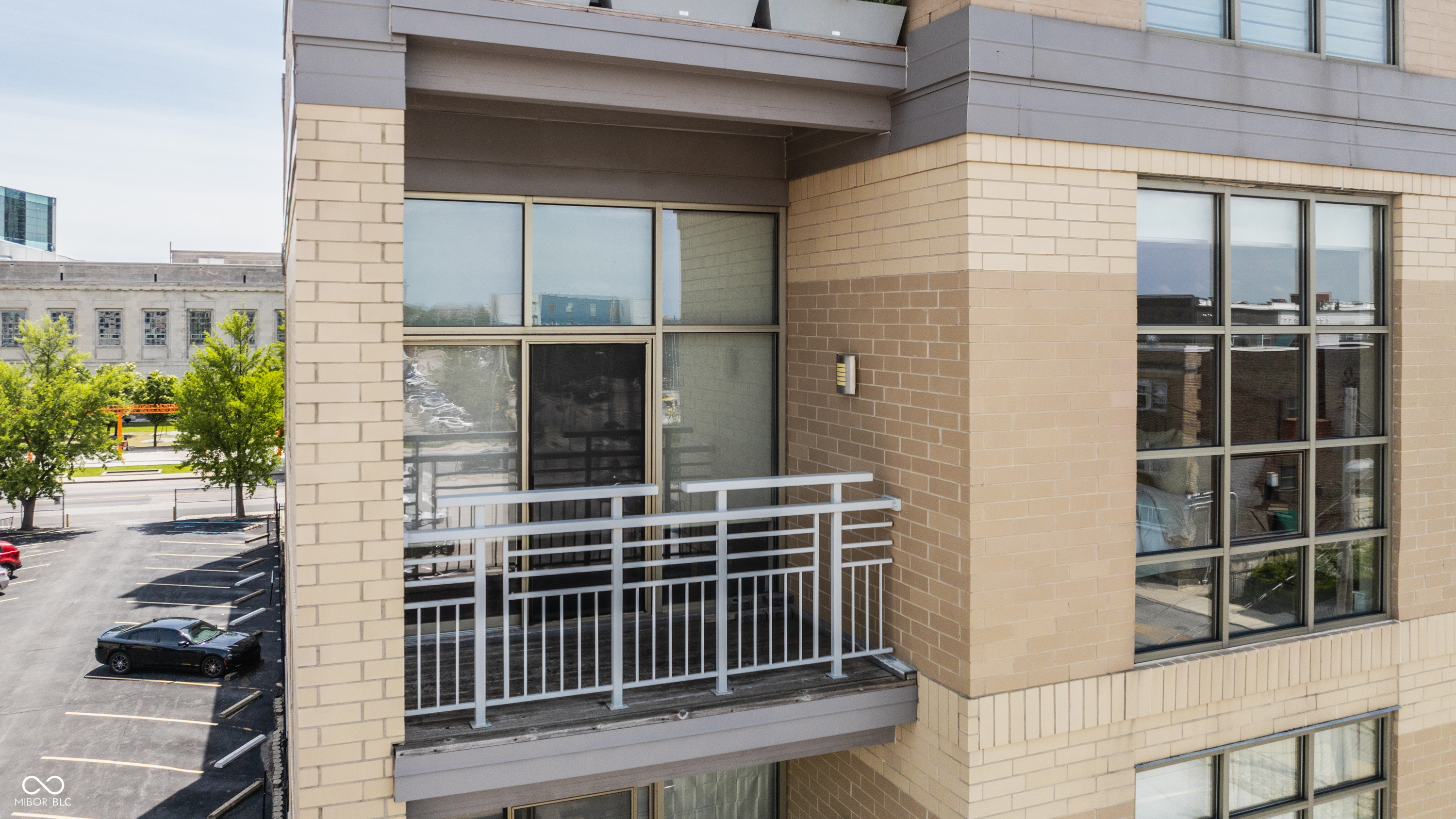 802 N Meridian Street N Unit: 307