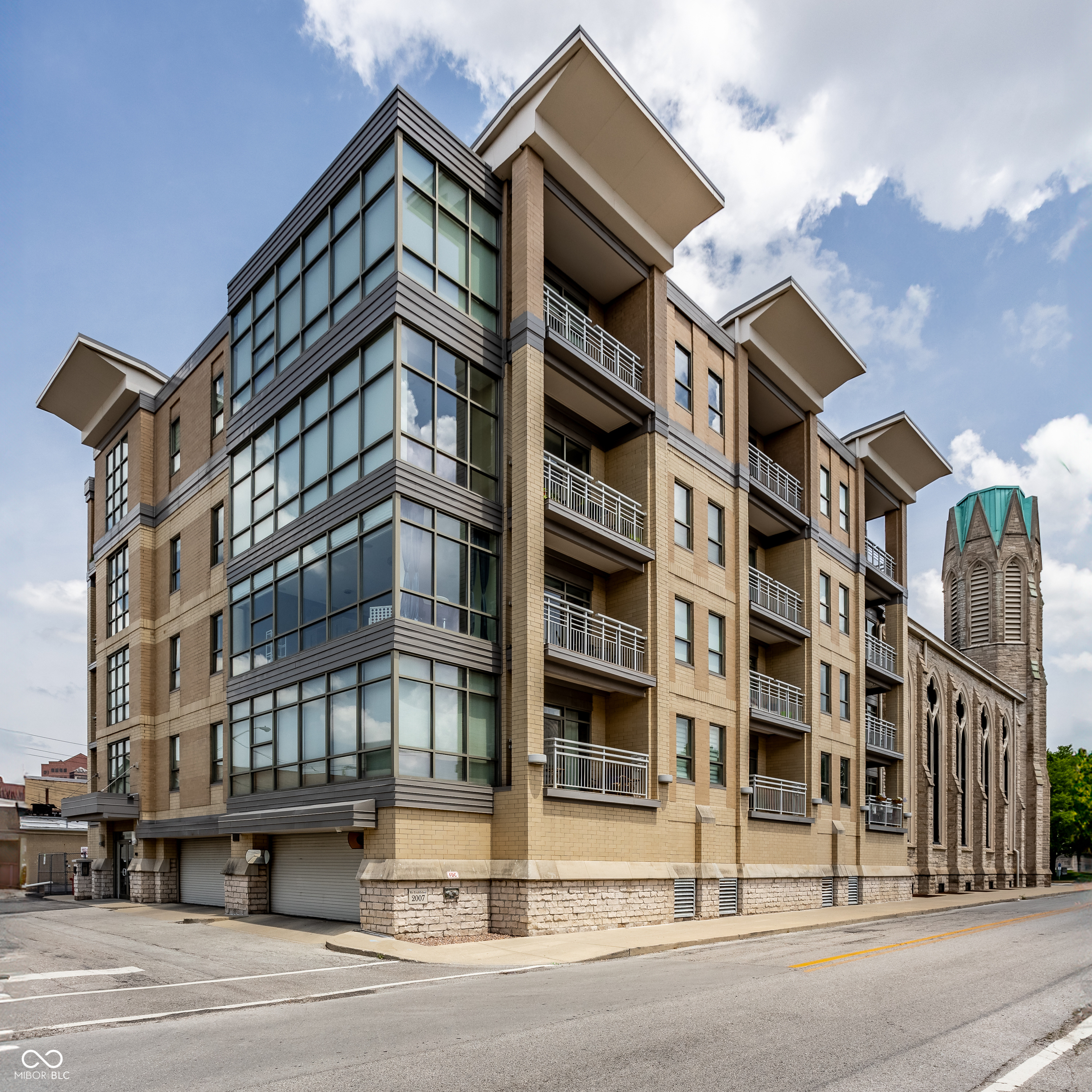 802 N Meridian Street N Unit: 307