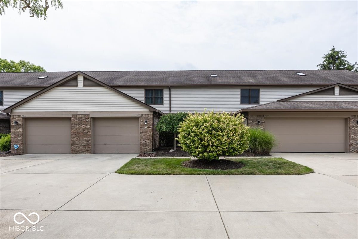 7037 Sea Oats Lane