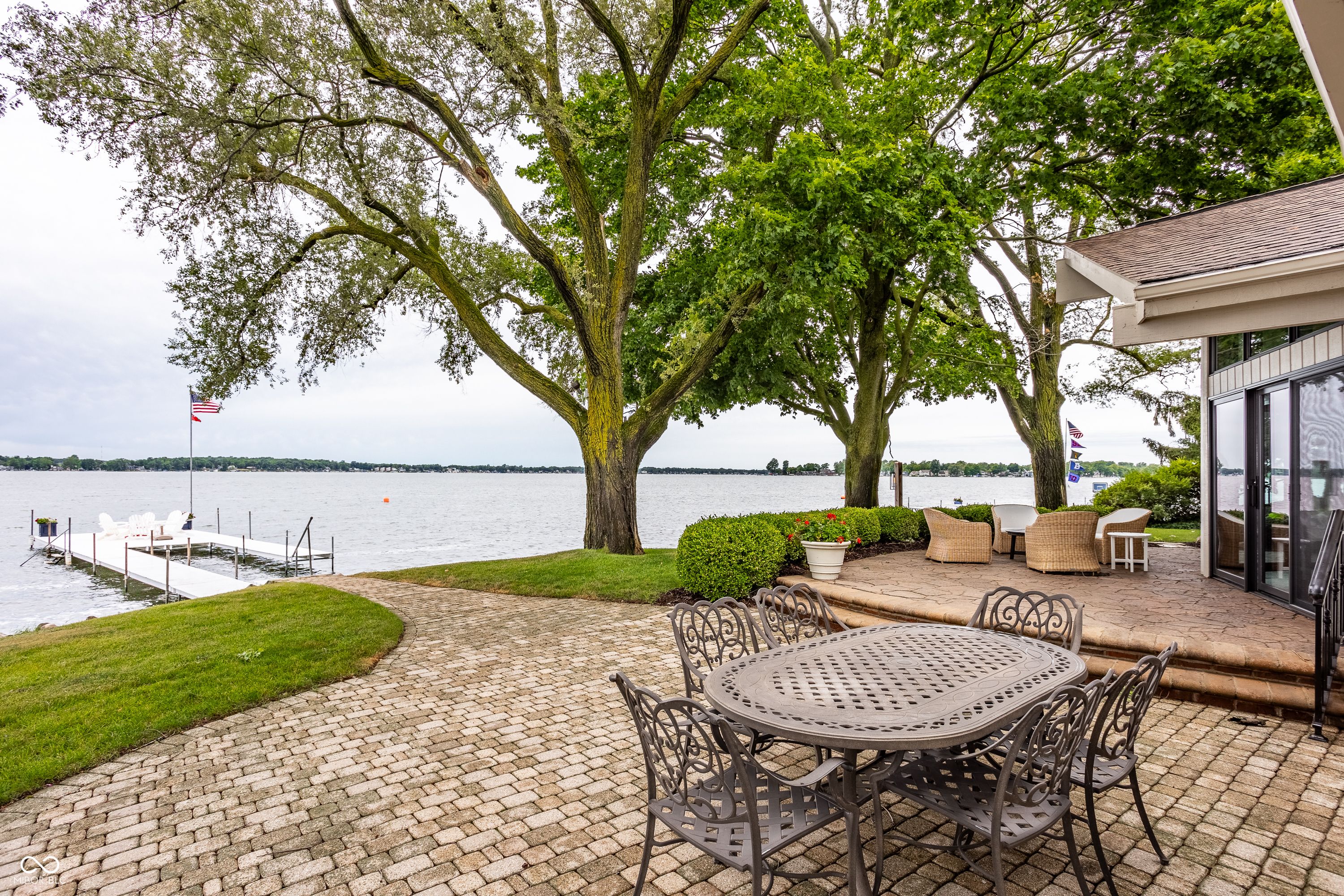 11235 N Cedar Point Low Road