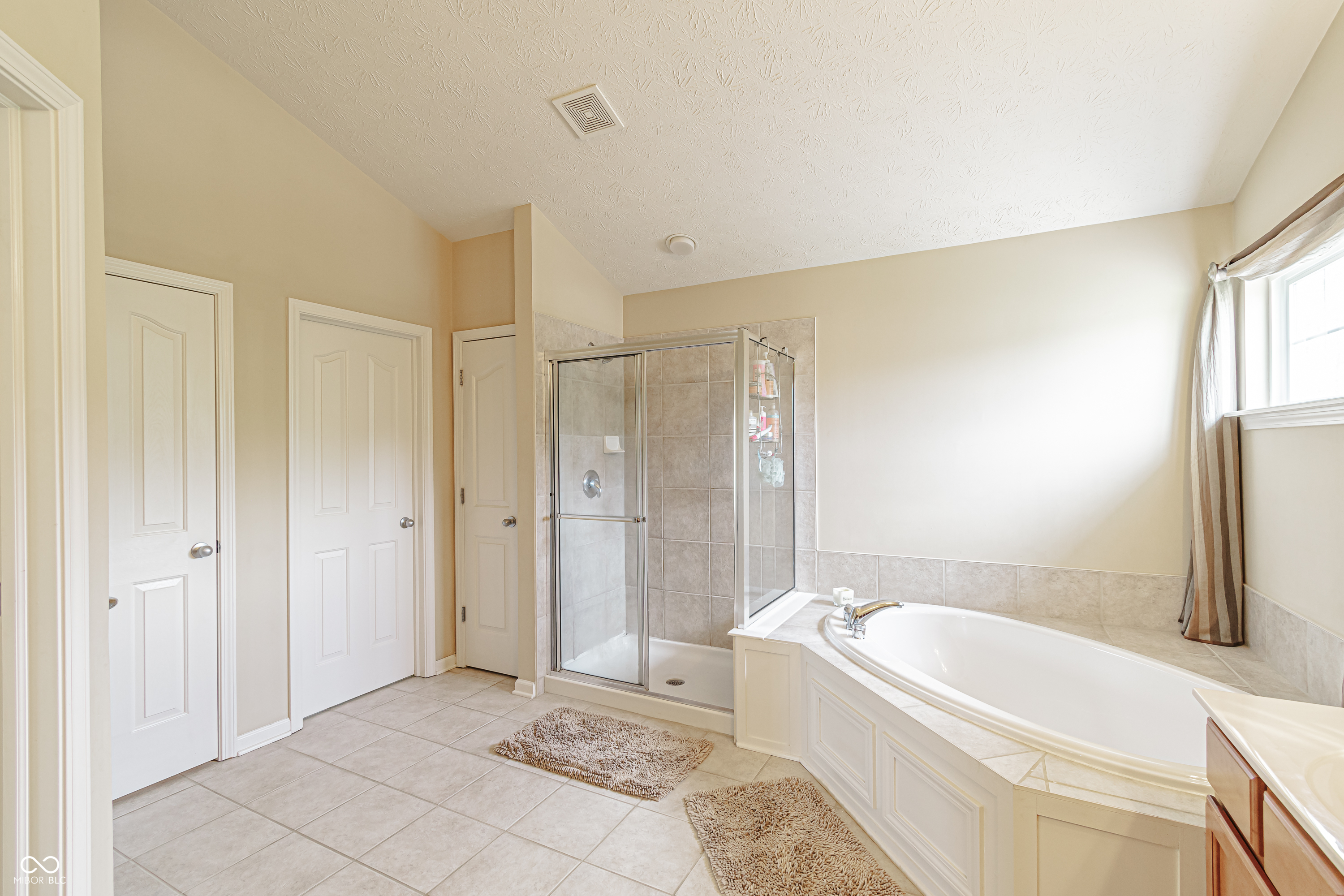 5902 Catlin Lane