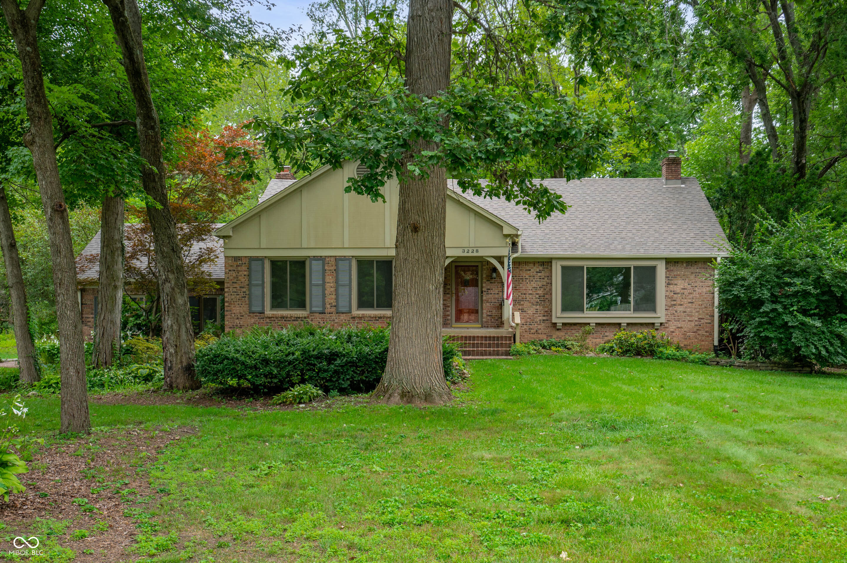 3228 E 69th Street