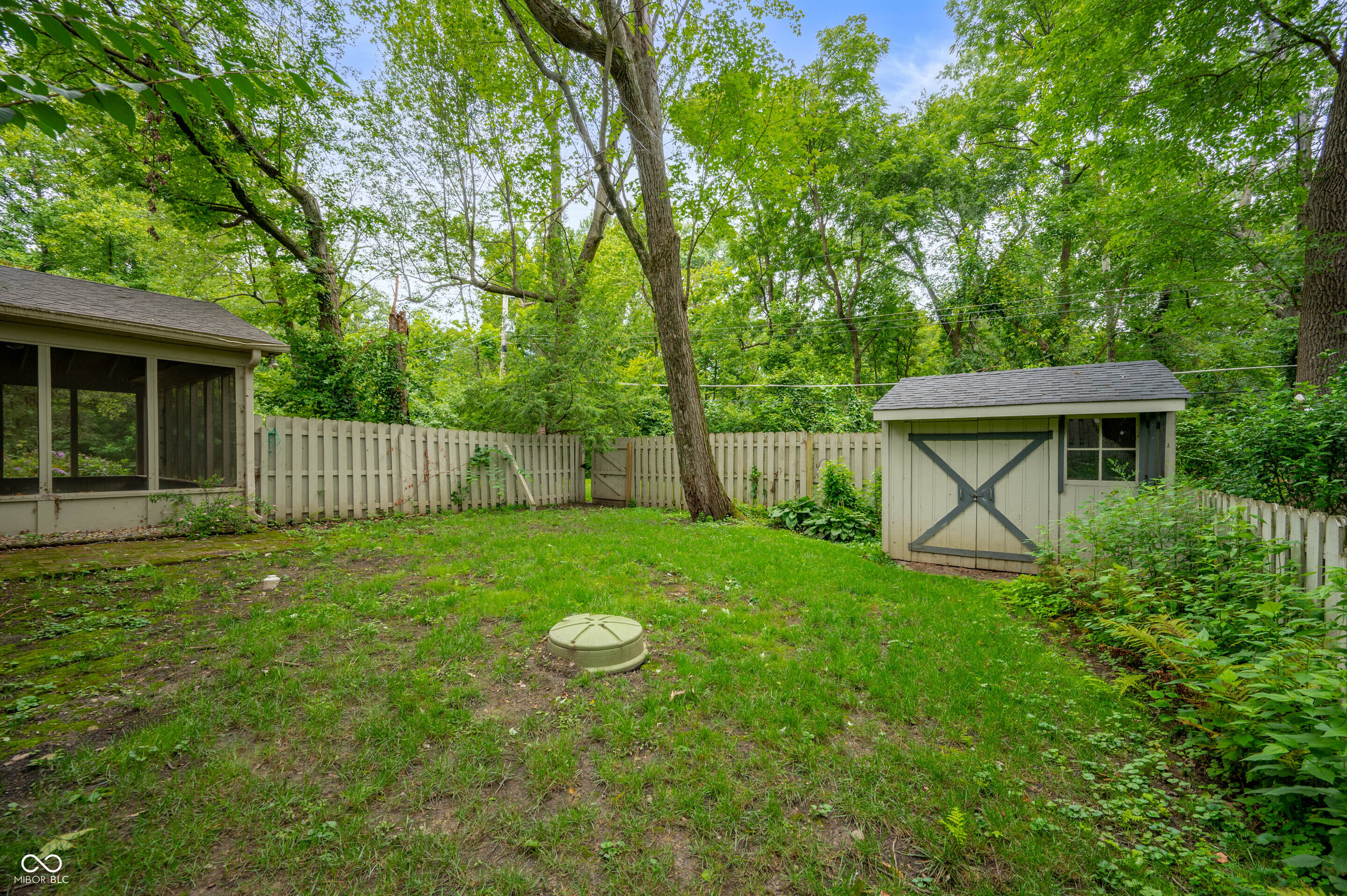 3228 E 69th Street