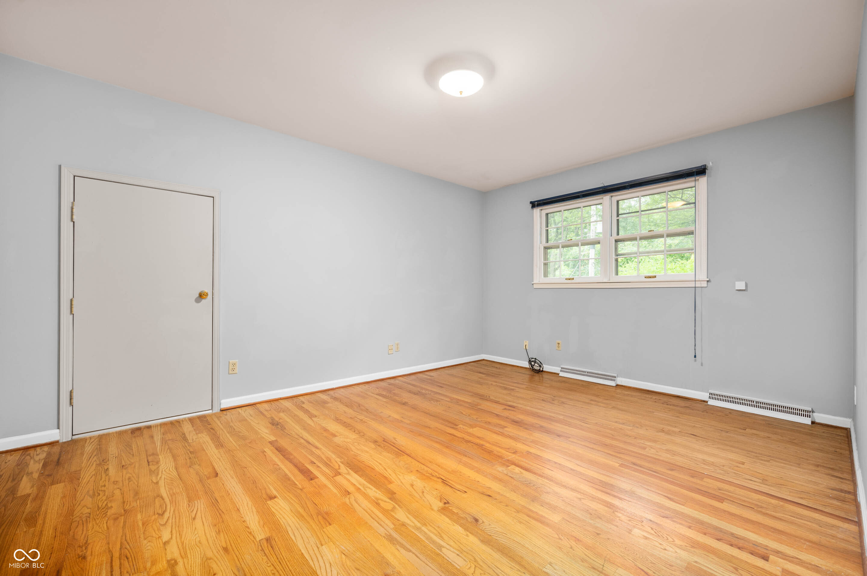 3228 E 69th Street